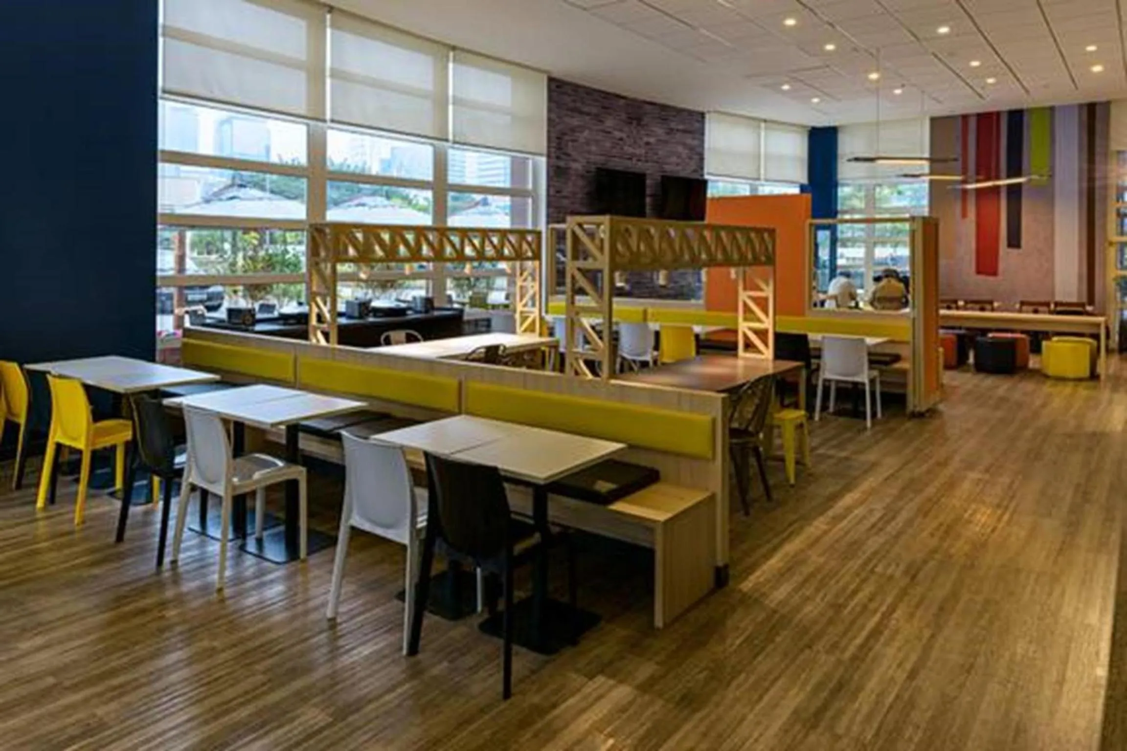 Restaurant/places to eat in ibis budget Sao Paulo Morumbi