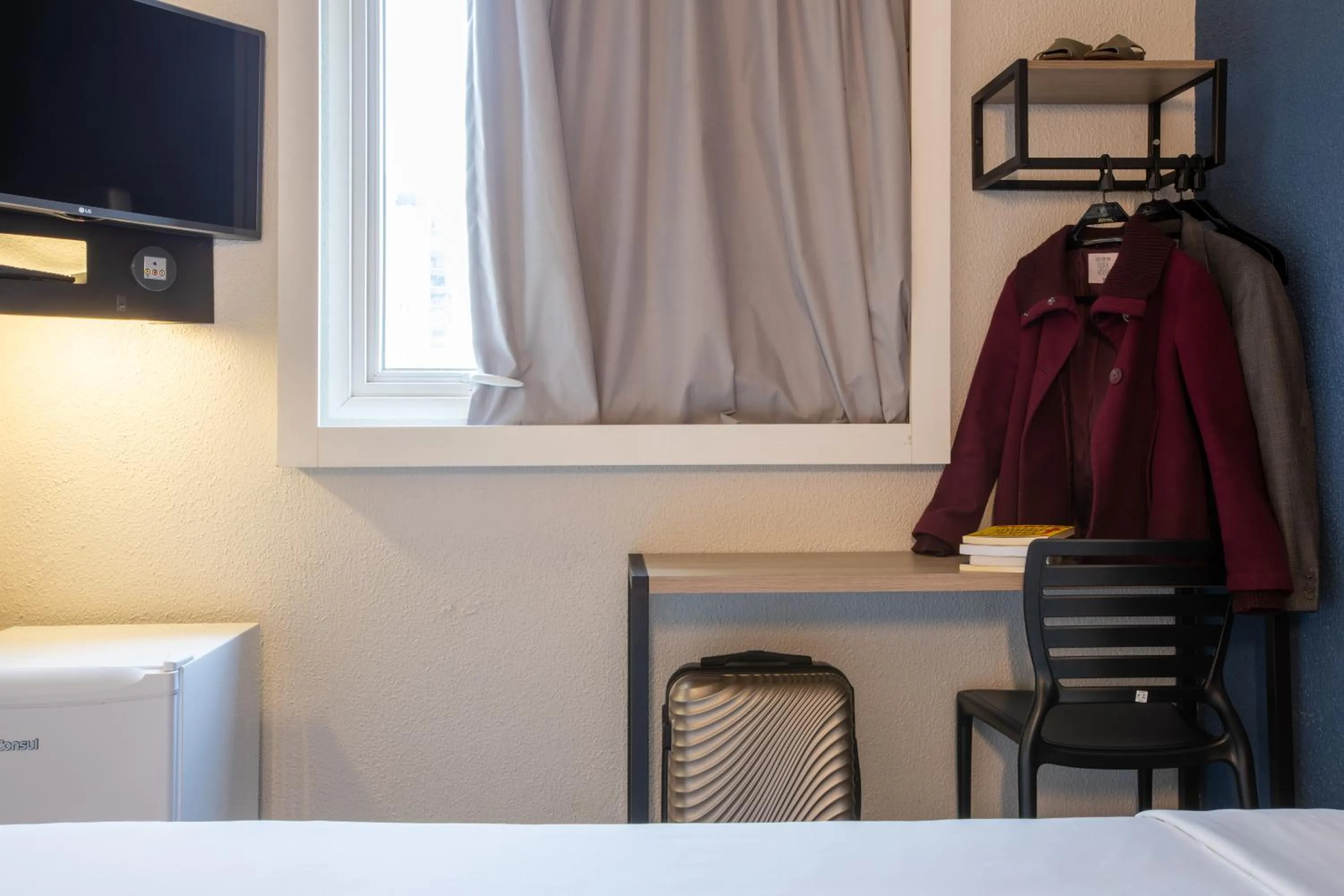 Photo of the whole room in ibis budget Sao Paulo Morumbi