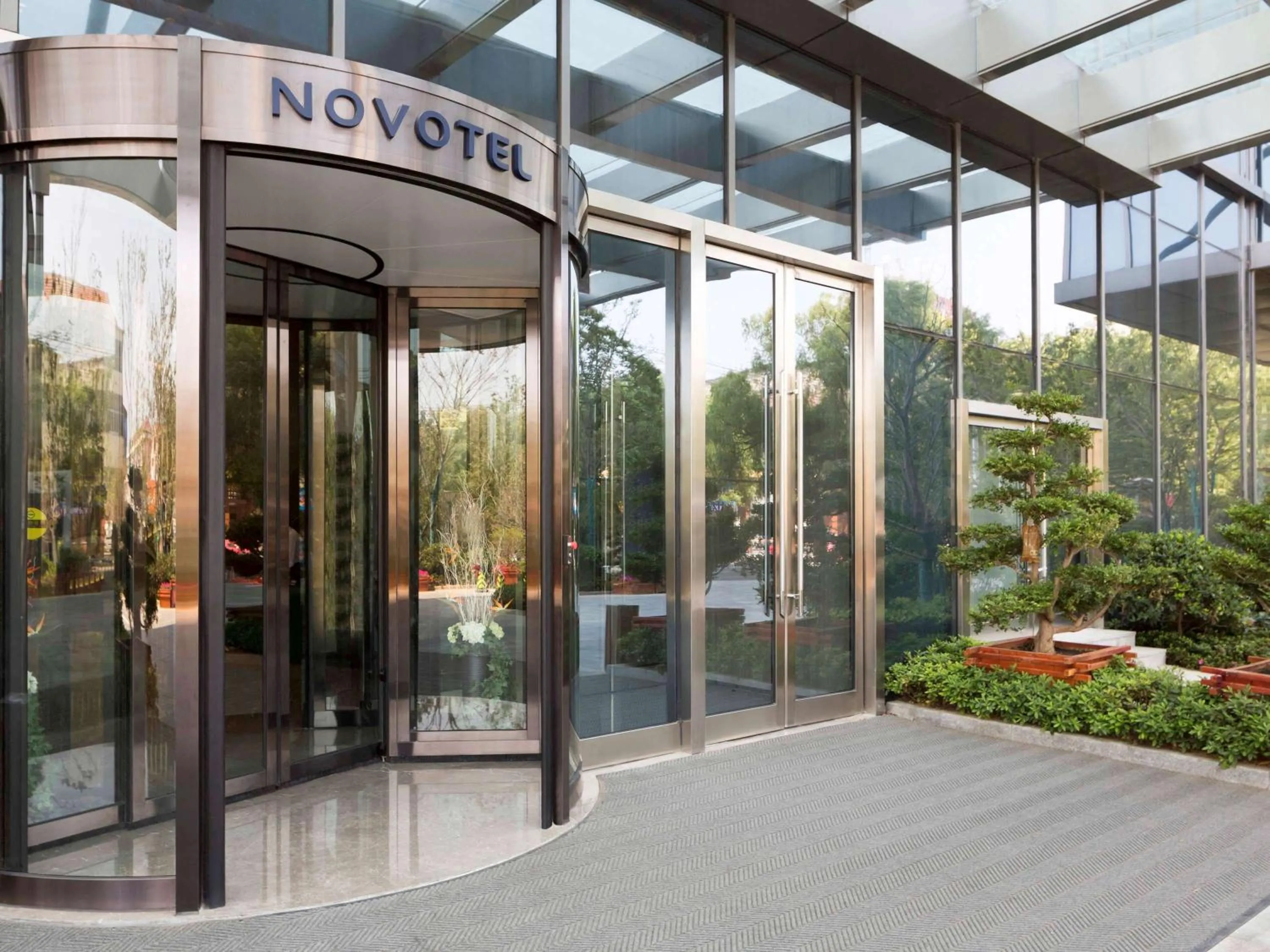 Property building in Novotel Rizhao Suning