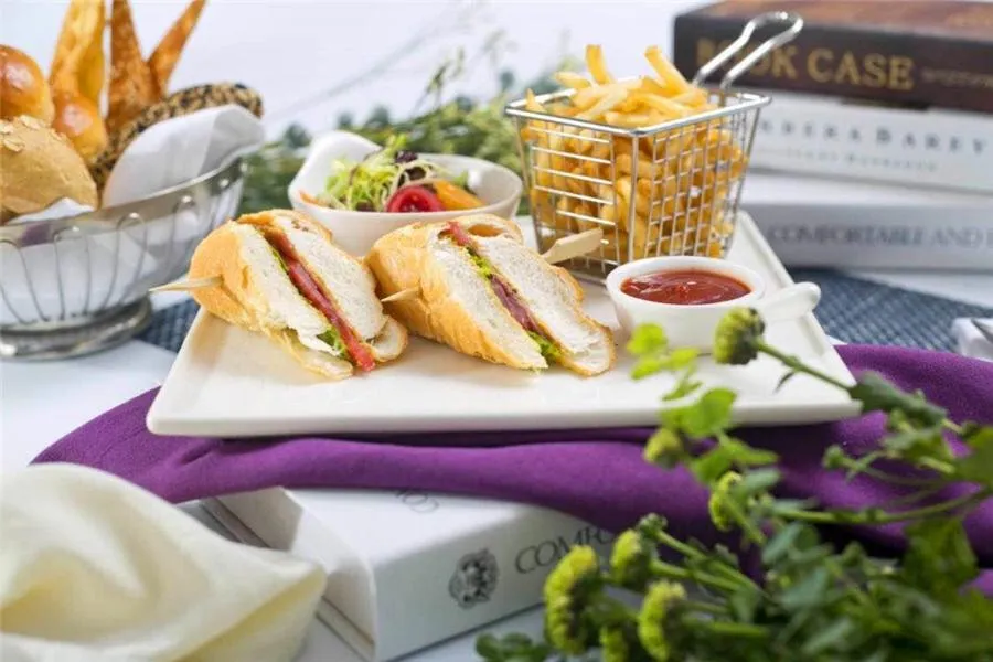 Buffet breakfast in Novotel Rizhao Suning