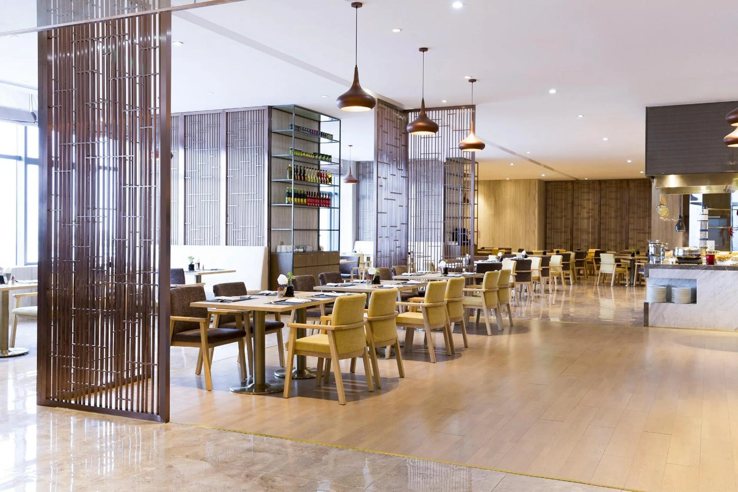 Restaurant/Places to Eat in Novotel Rizhao Suning