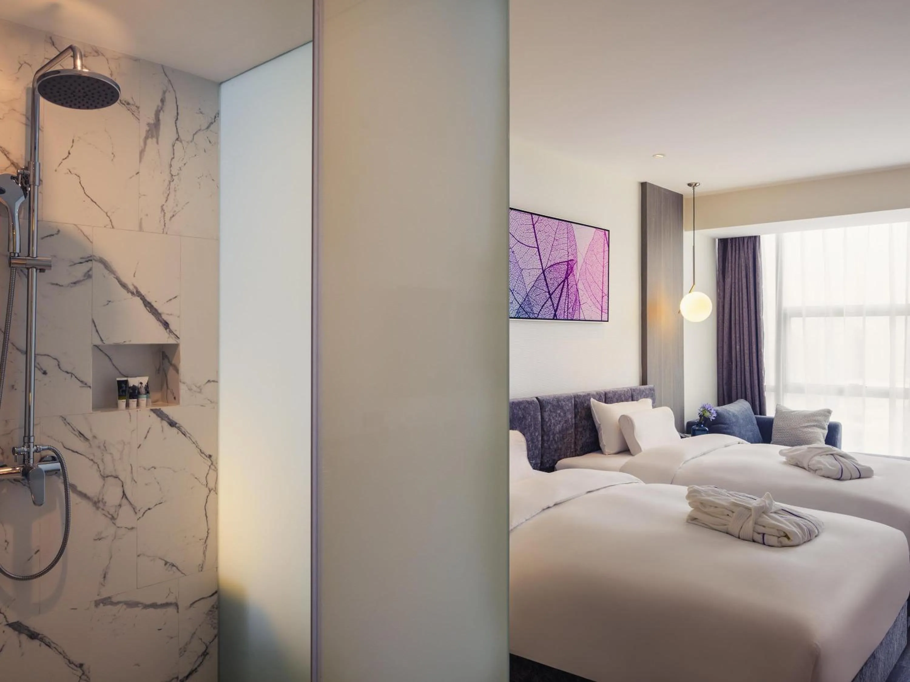 Bedroom, Bed in Mercure Shanghai Hongqiao South