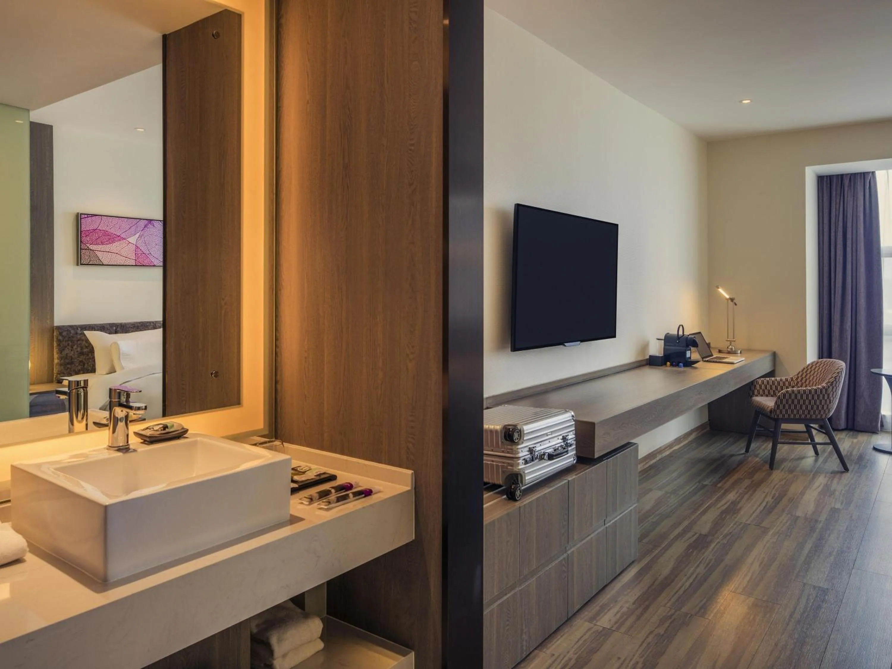 Bedroom in Mercure Shanghai Hongqiao South