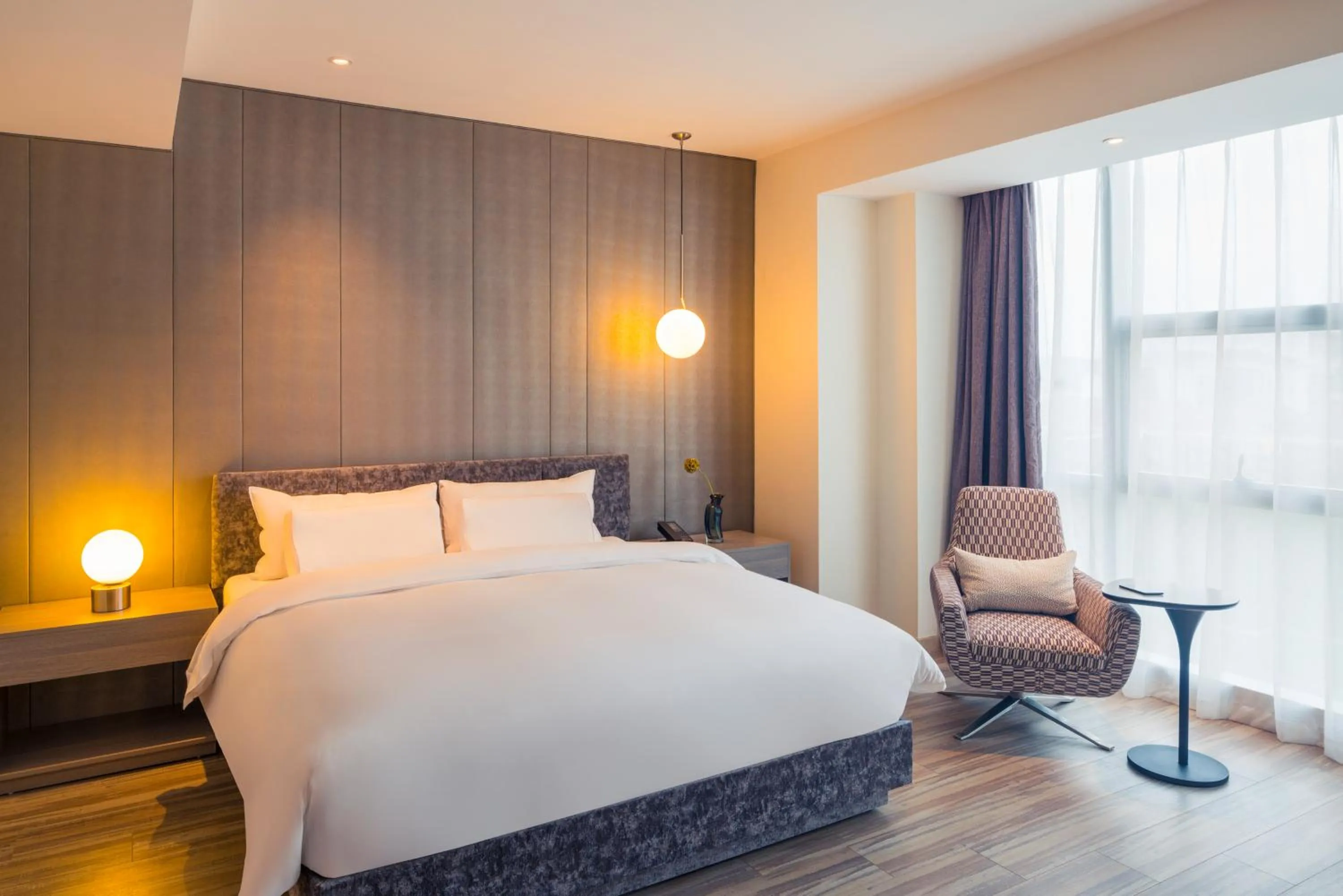 Bedroom, Bed in Mercure Shanghai Hongqiao South