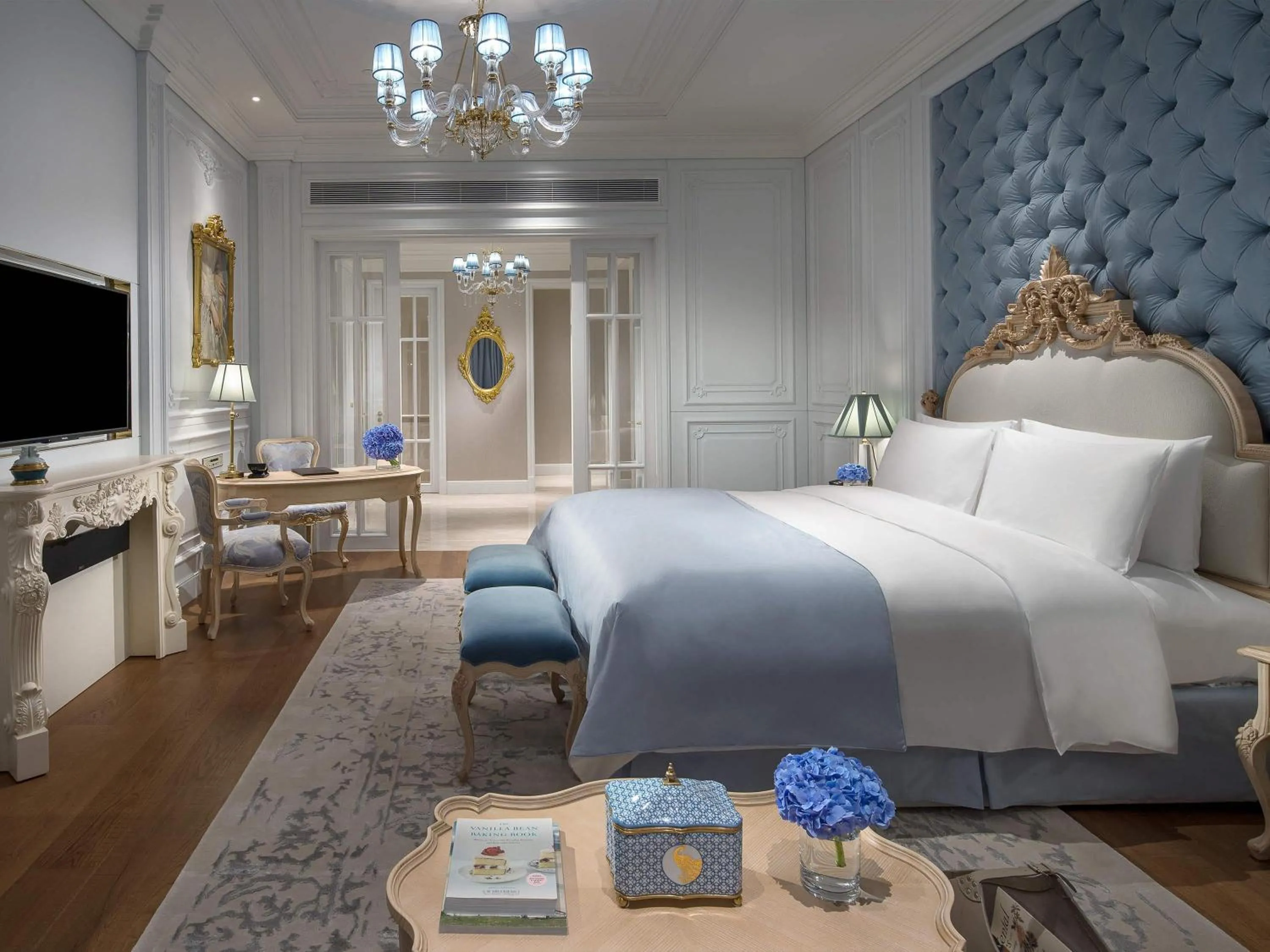 Bedroom, Bed in Sofitel Foshan Shunde