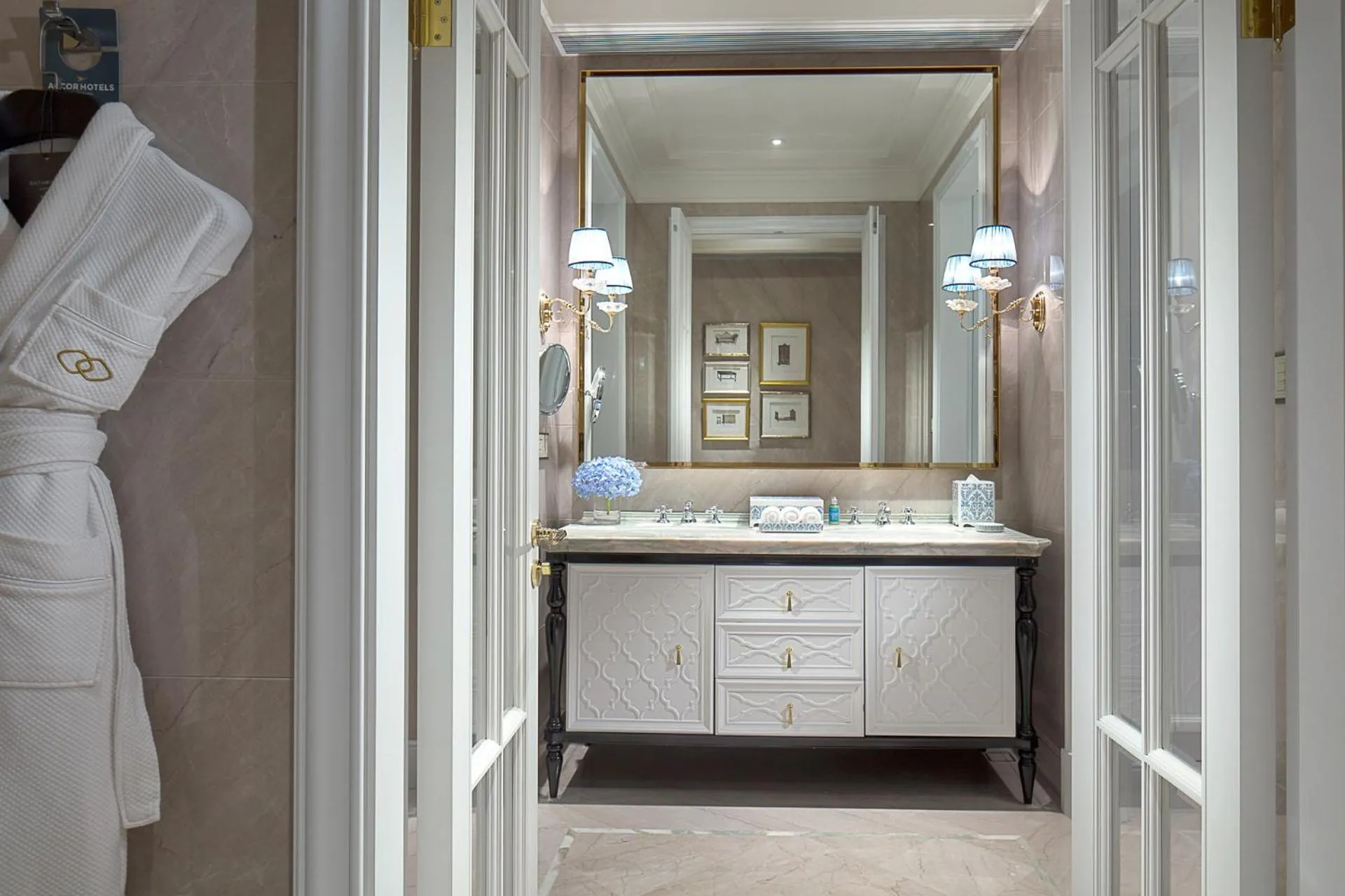 Bathroom in Sofitel Foshan Shunde