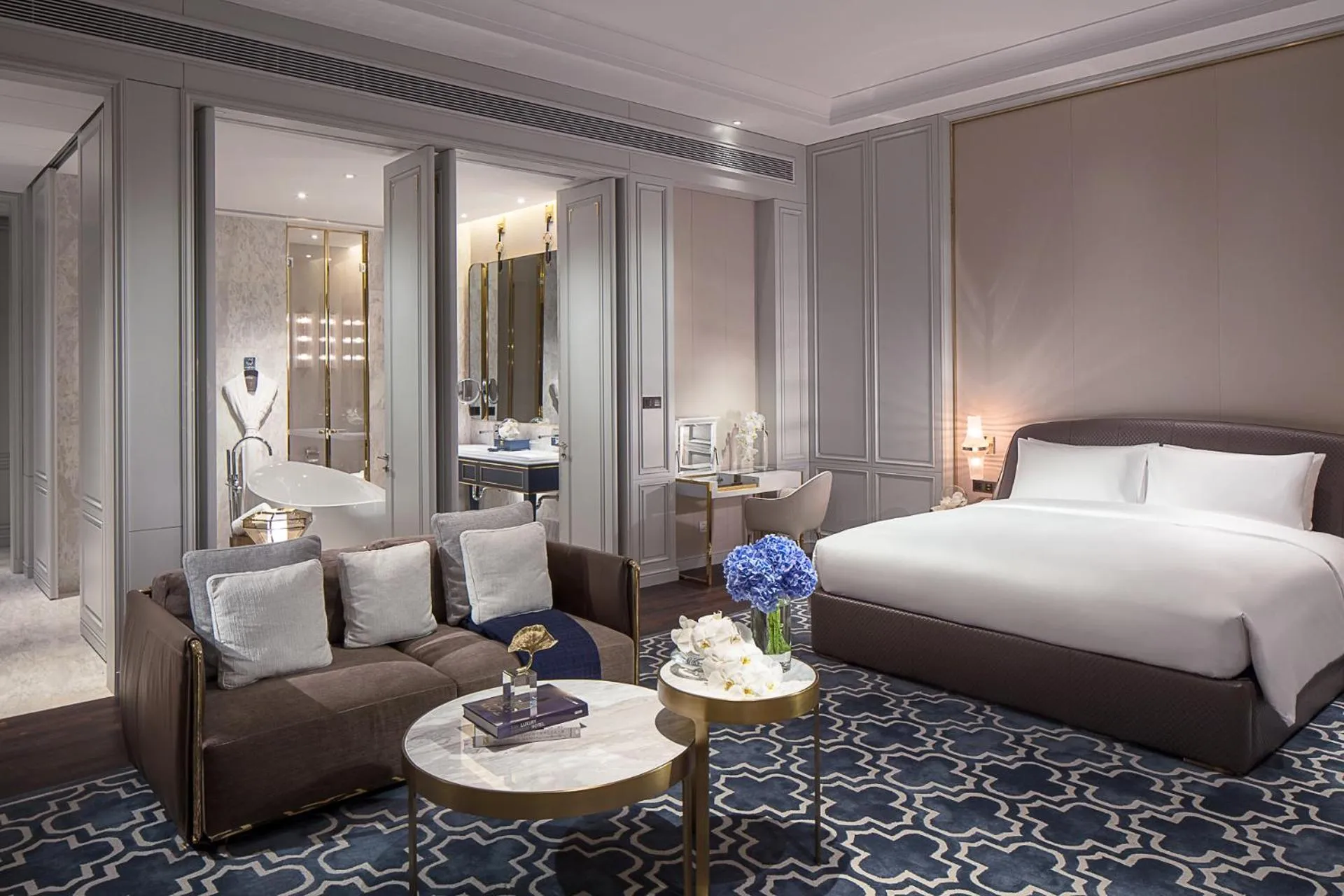 Bedroom, Bed in Sofitel Foshan Shunde