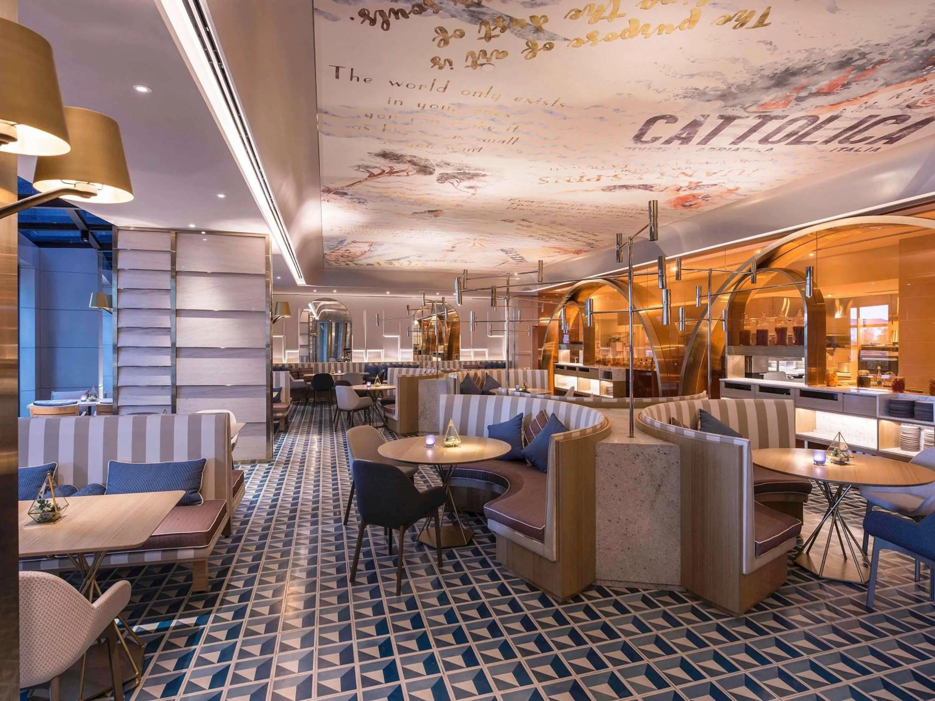 Restaurant/places to eat in Sofitel Kuala Lumpur Damansara