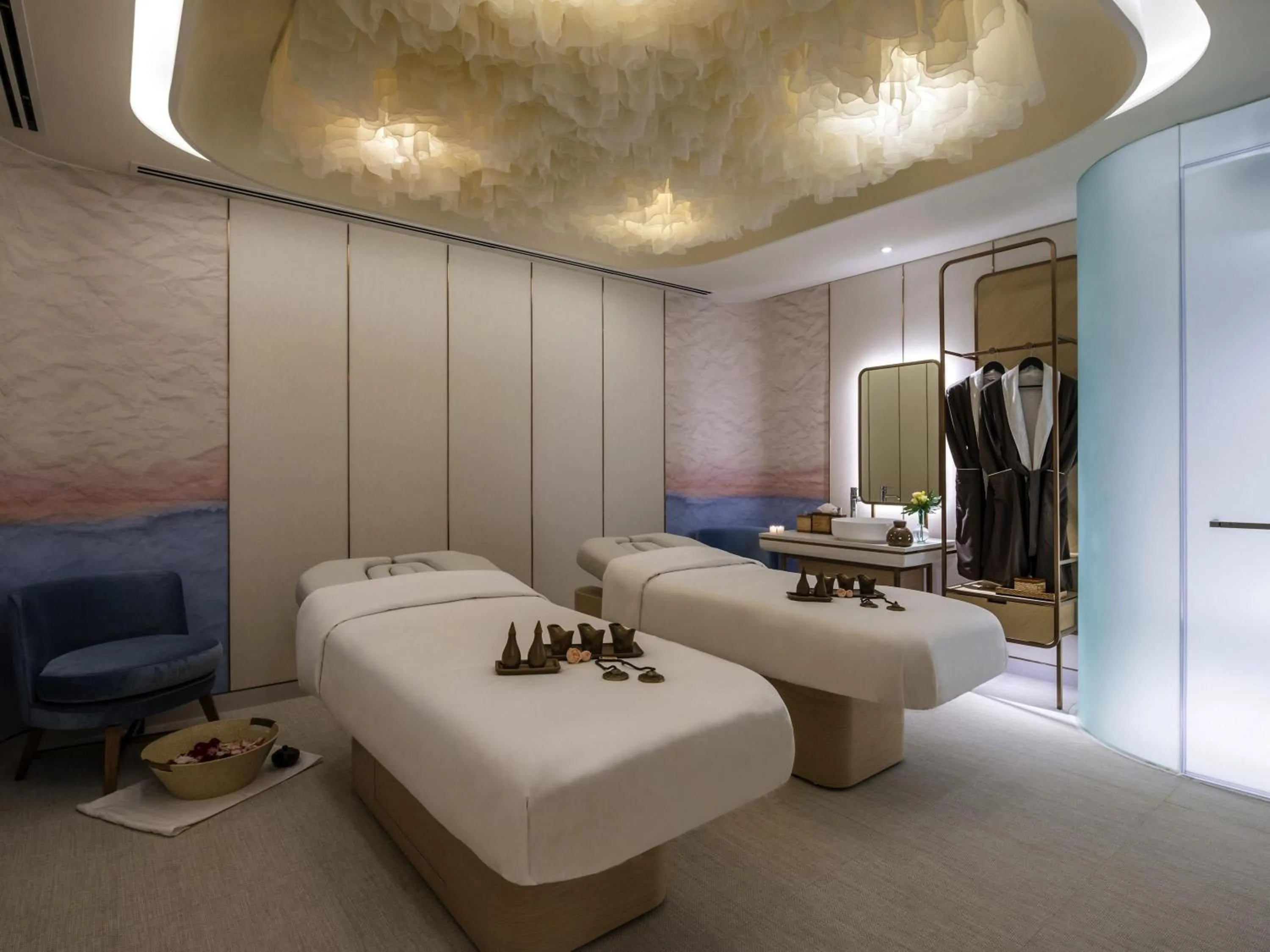 Spa and wellness centre/facilities, Bed in Sofitel Kuala Lumpur Damansara