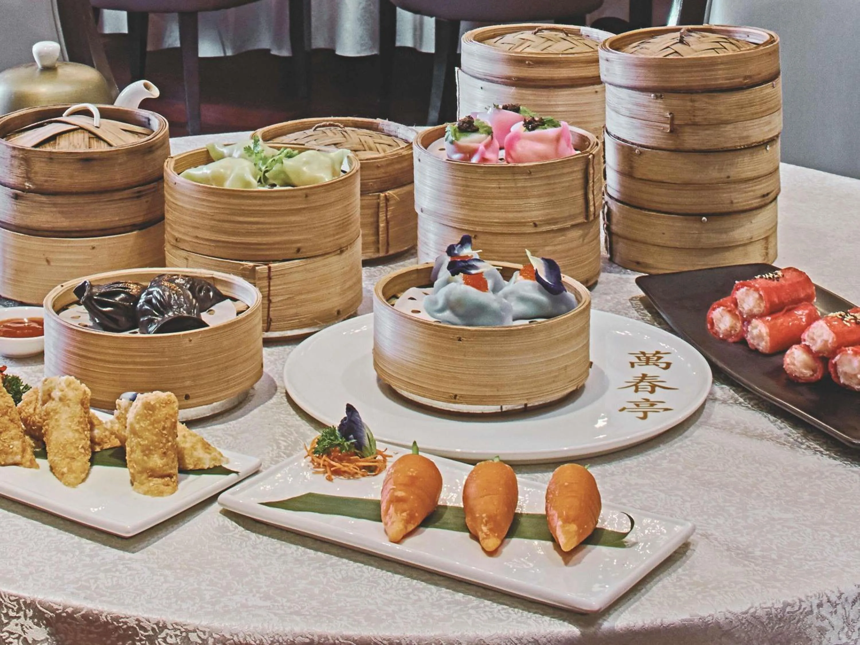 Restaurant/places to eat in Sofitel Kuala Lumpur Damansara