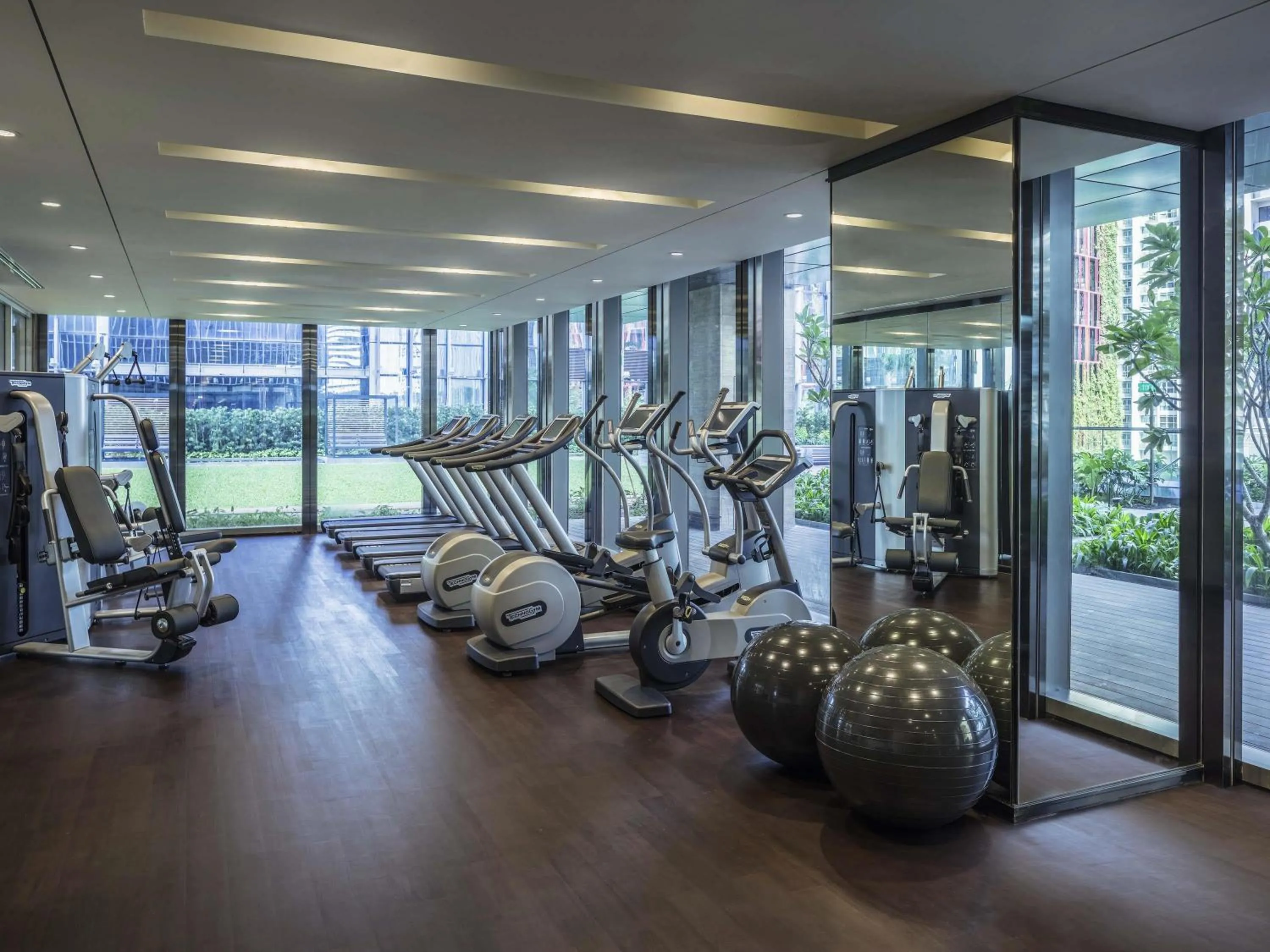 Fitness centre/facilities in Sofitel Singapore City Centre