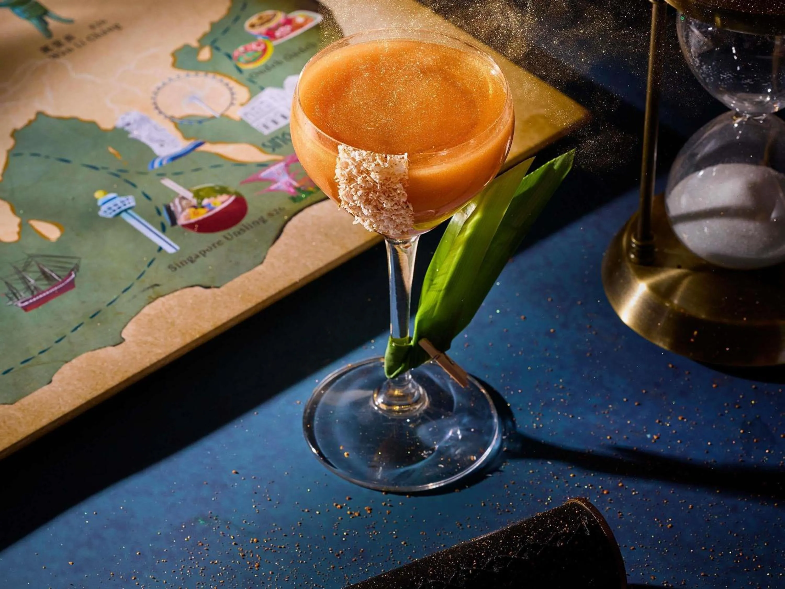 Lounge or bar in Sofitel Singapore City Centre