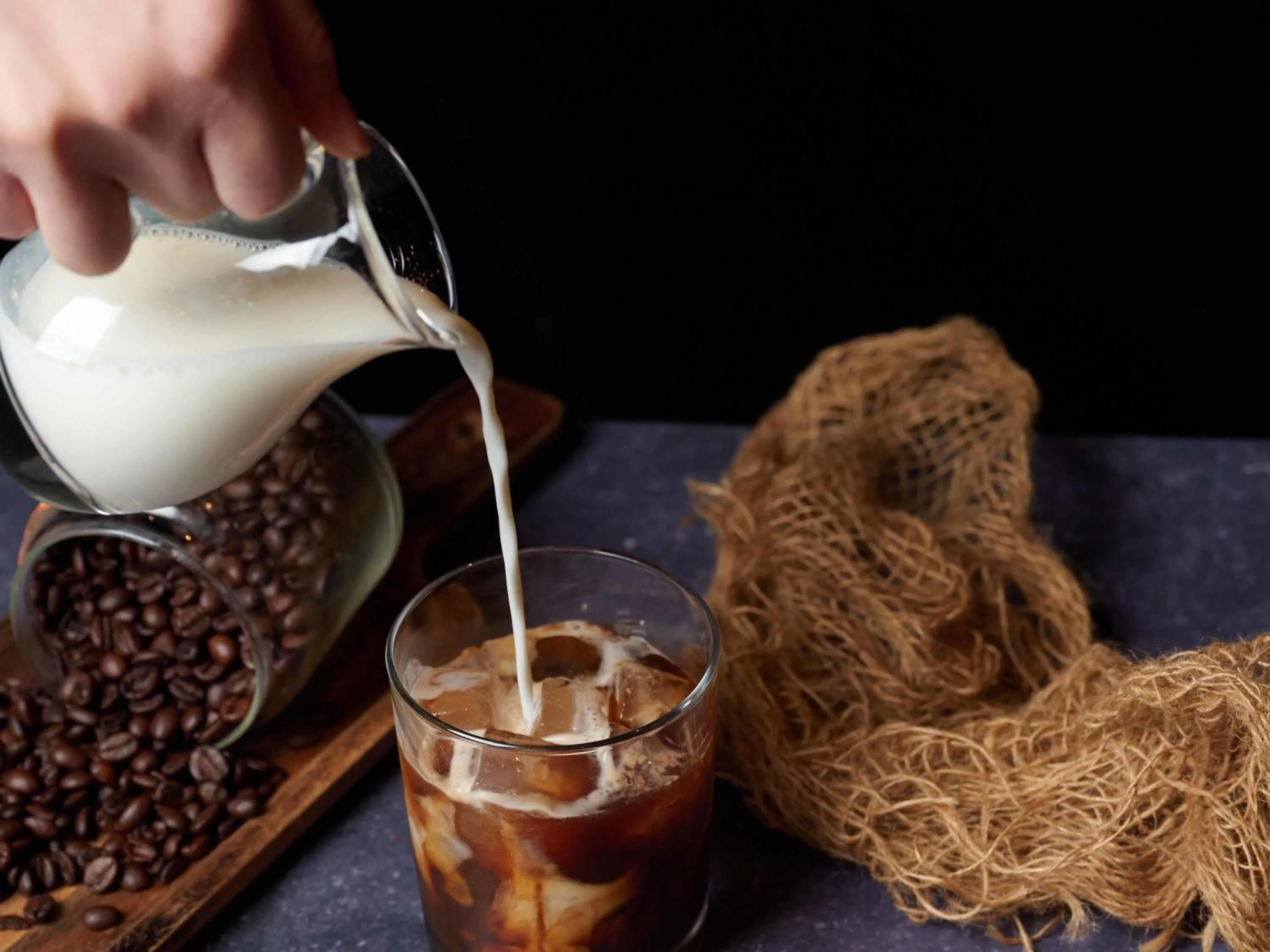 Restaurant/places to eat in Sofitel Singapore City Centre