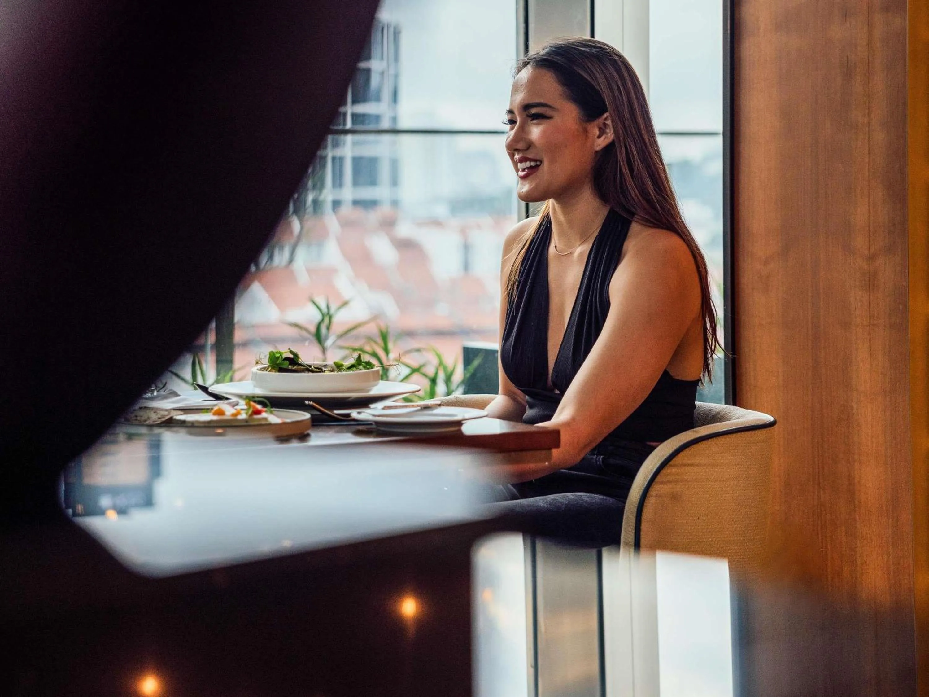 Restaurant/places to eat in Sofitel Singapore City Centre