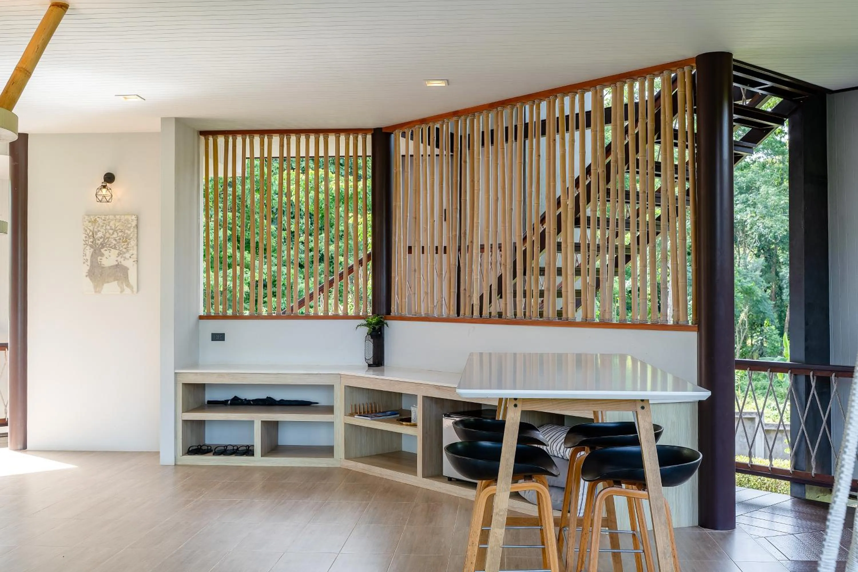 Living room in Binlha Raft Resort