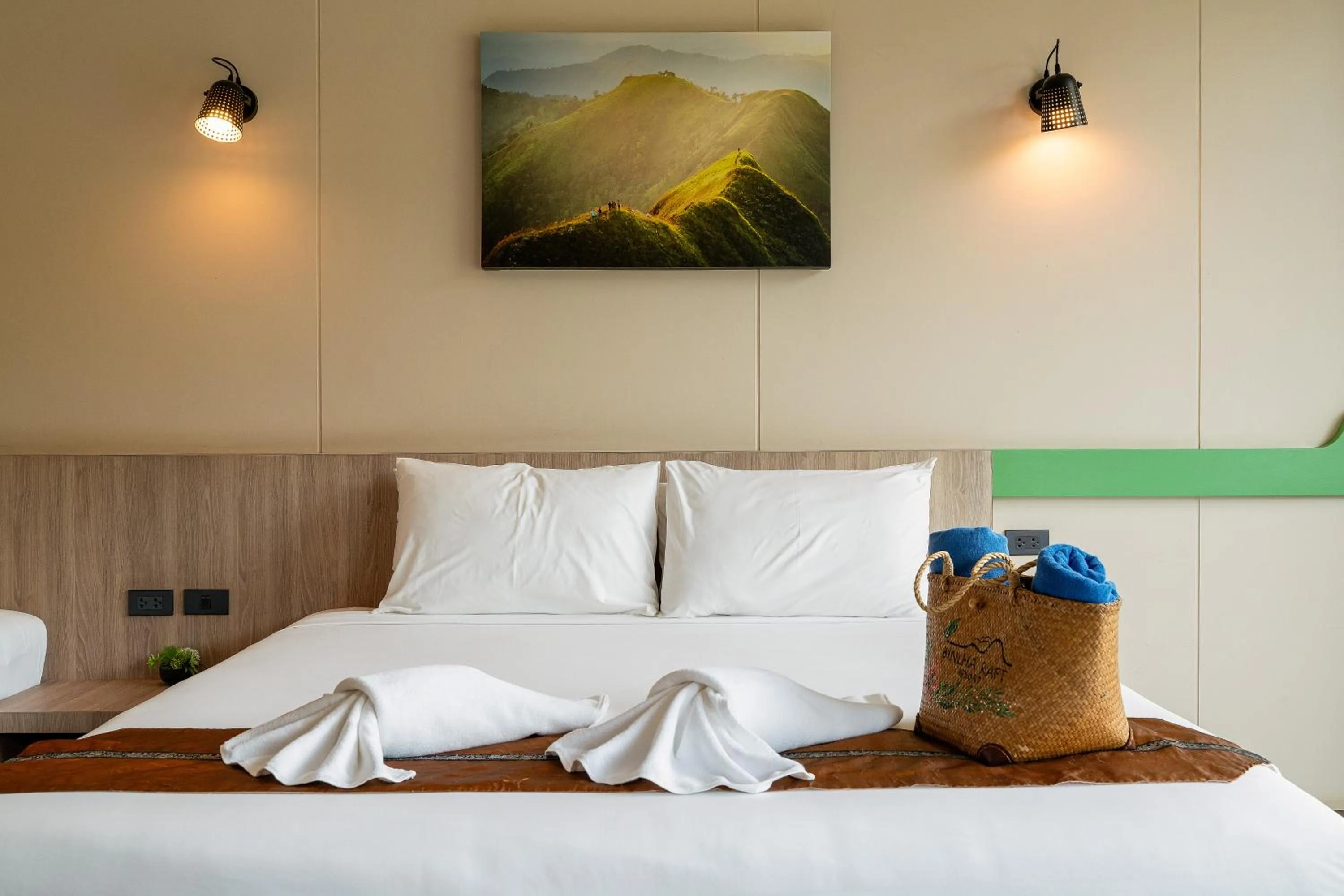 Bed in Binlha Raft Resort