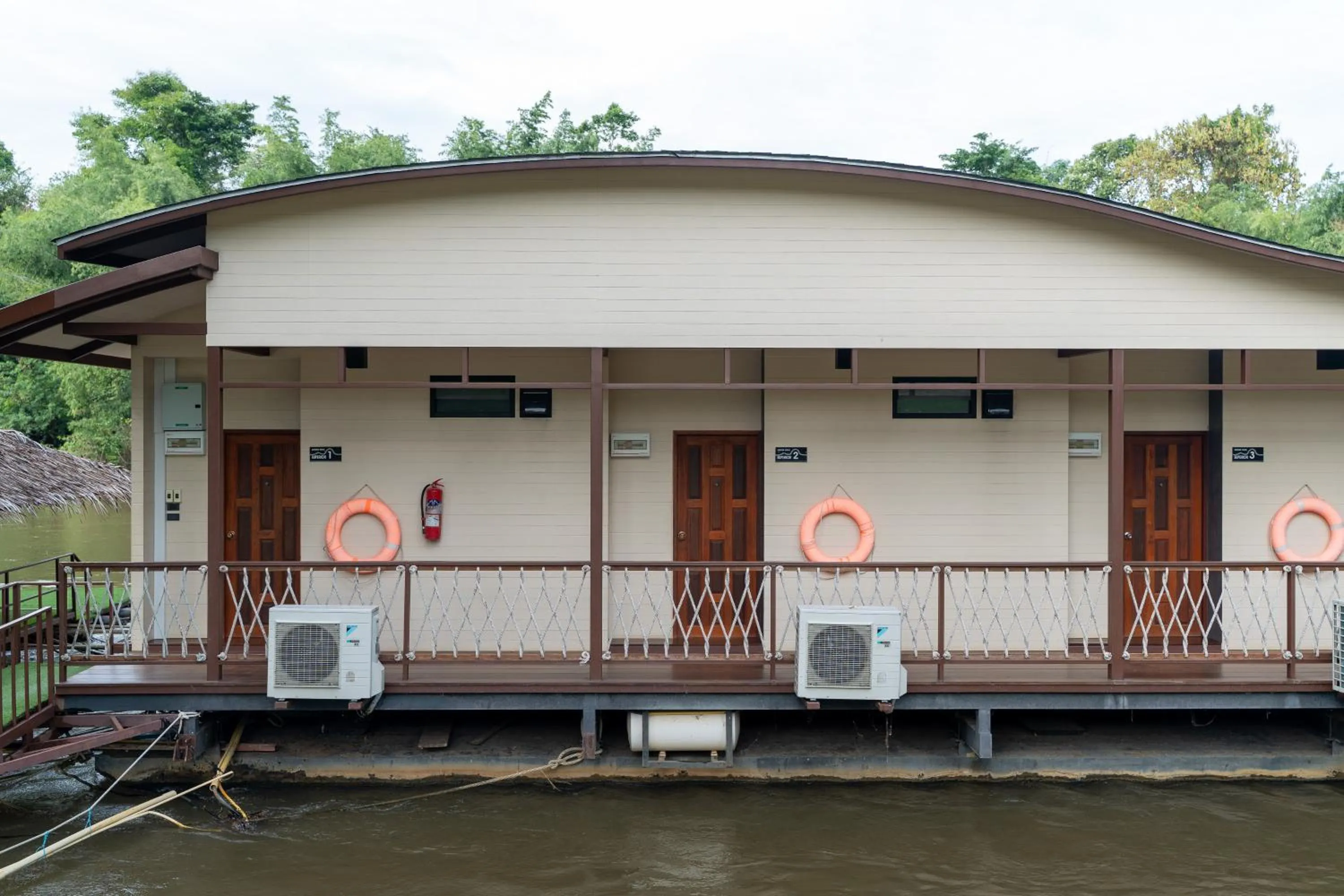Property building in Binlha Raft Resort