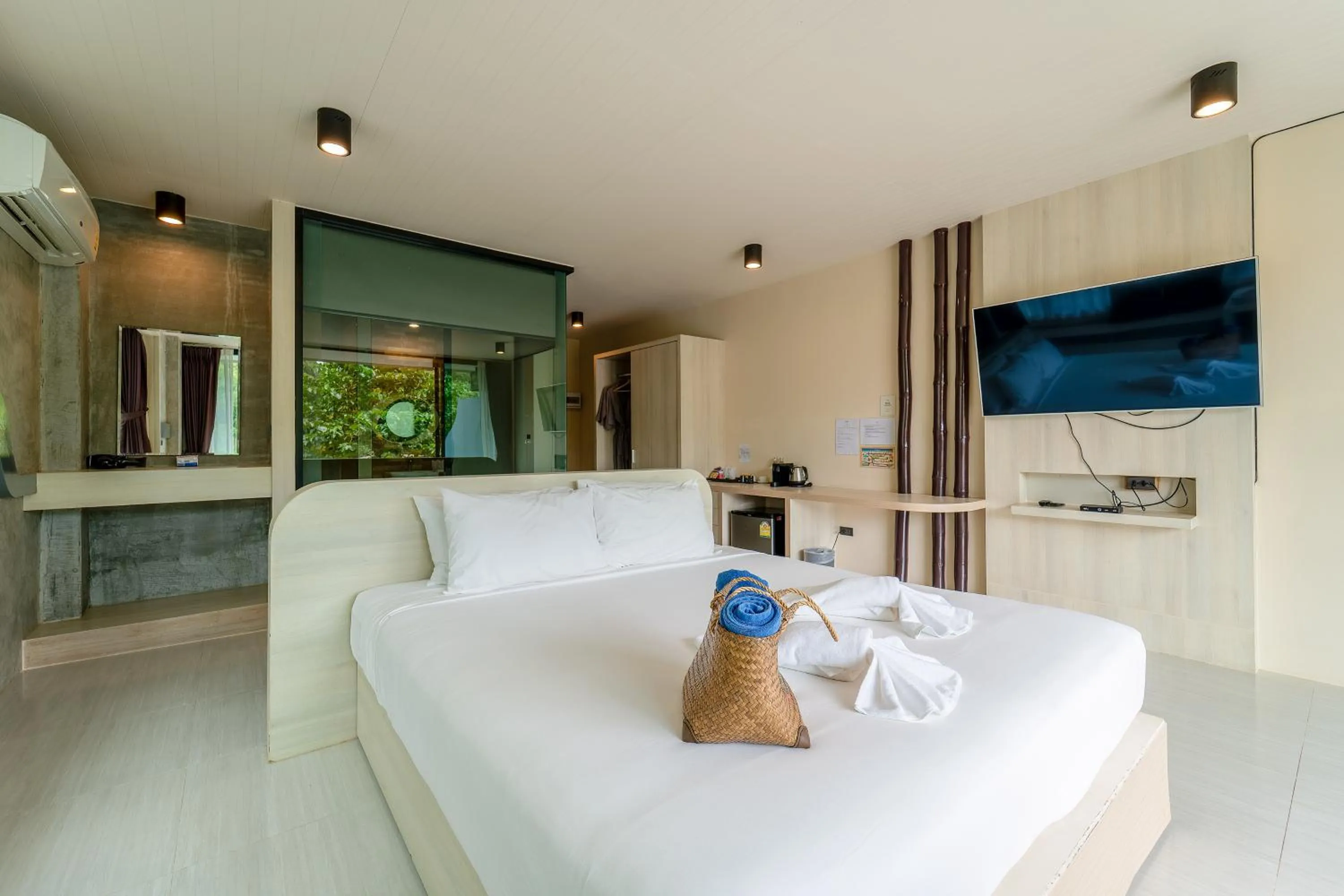 Bedroom, Bed in Binlha Raft Resort