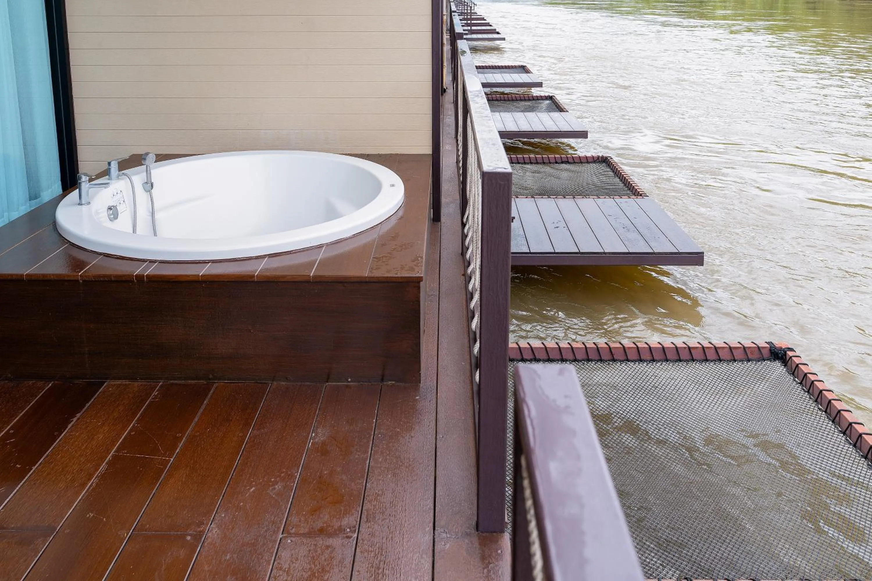 Balcony/Terrace in Binlha Raft Resort