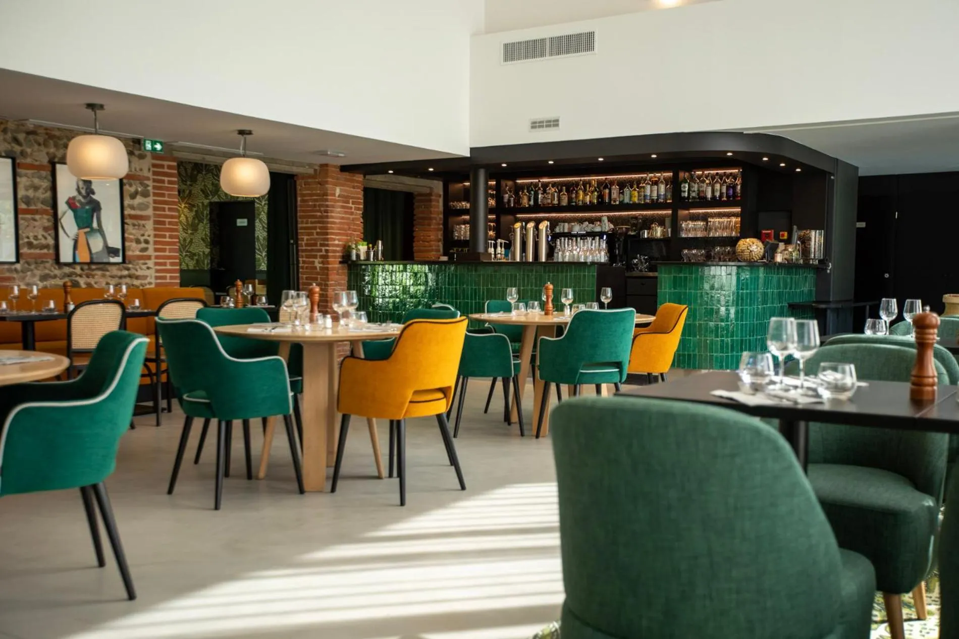 Restaurant/places to eat in Hôtel Résidence Les Pins Galants