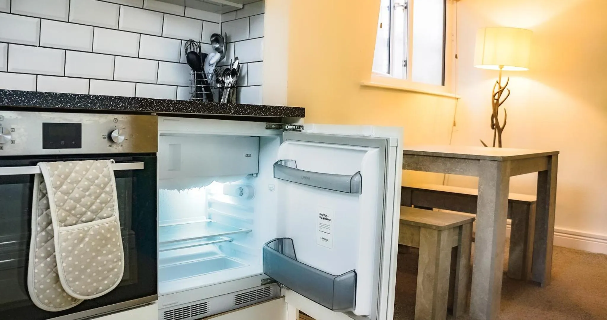 Kitchen or kitchenette in The Pier Hotel