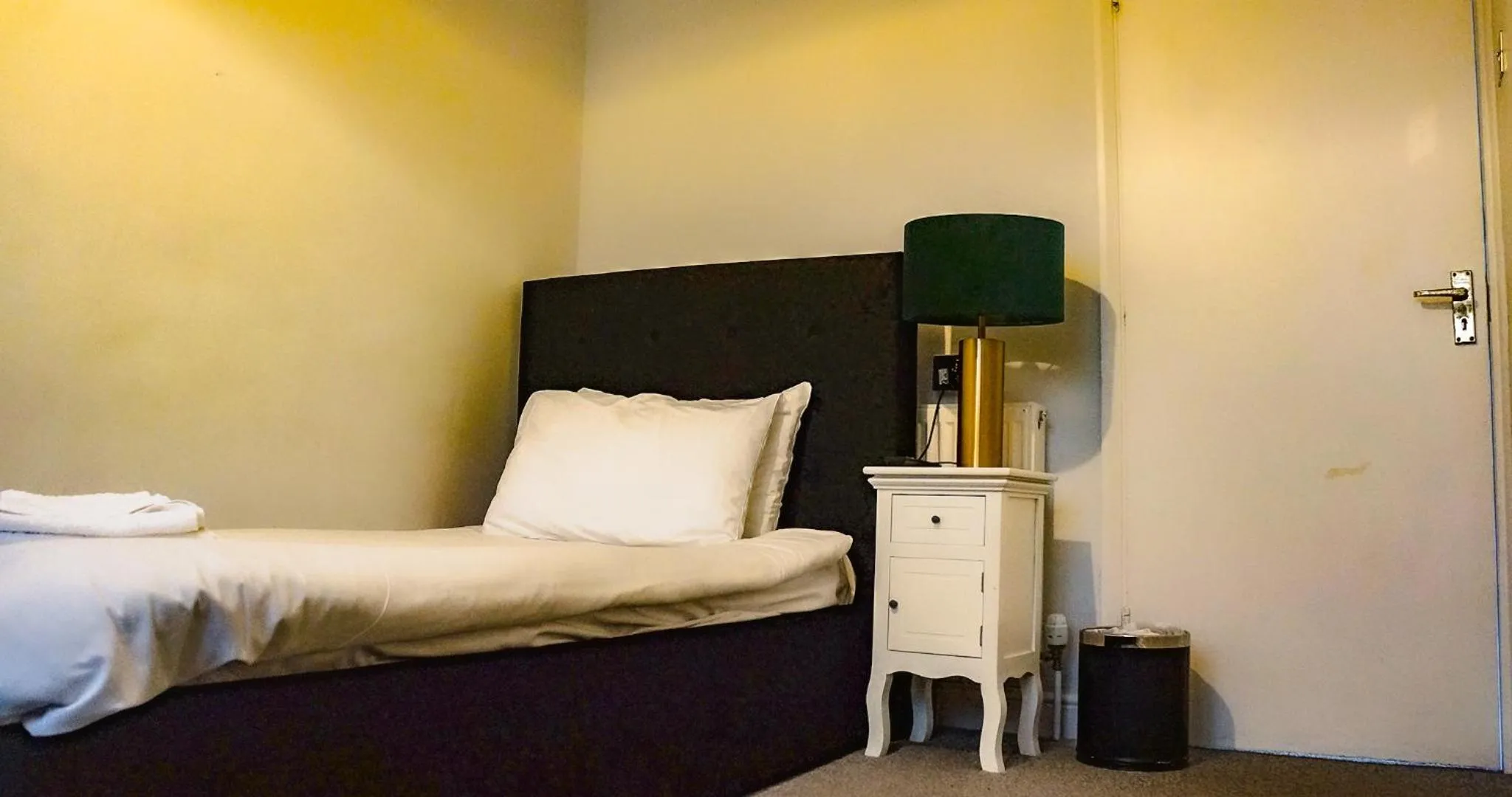 Bedroom, Bed in The Pier Hotel