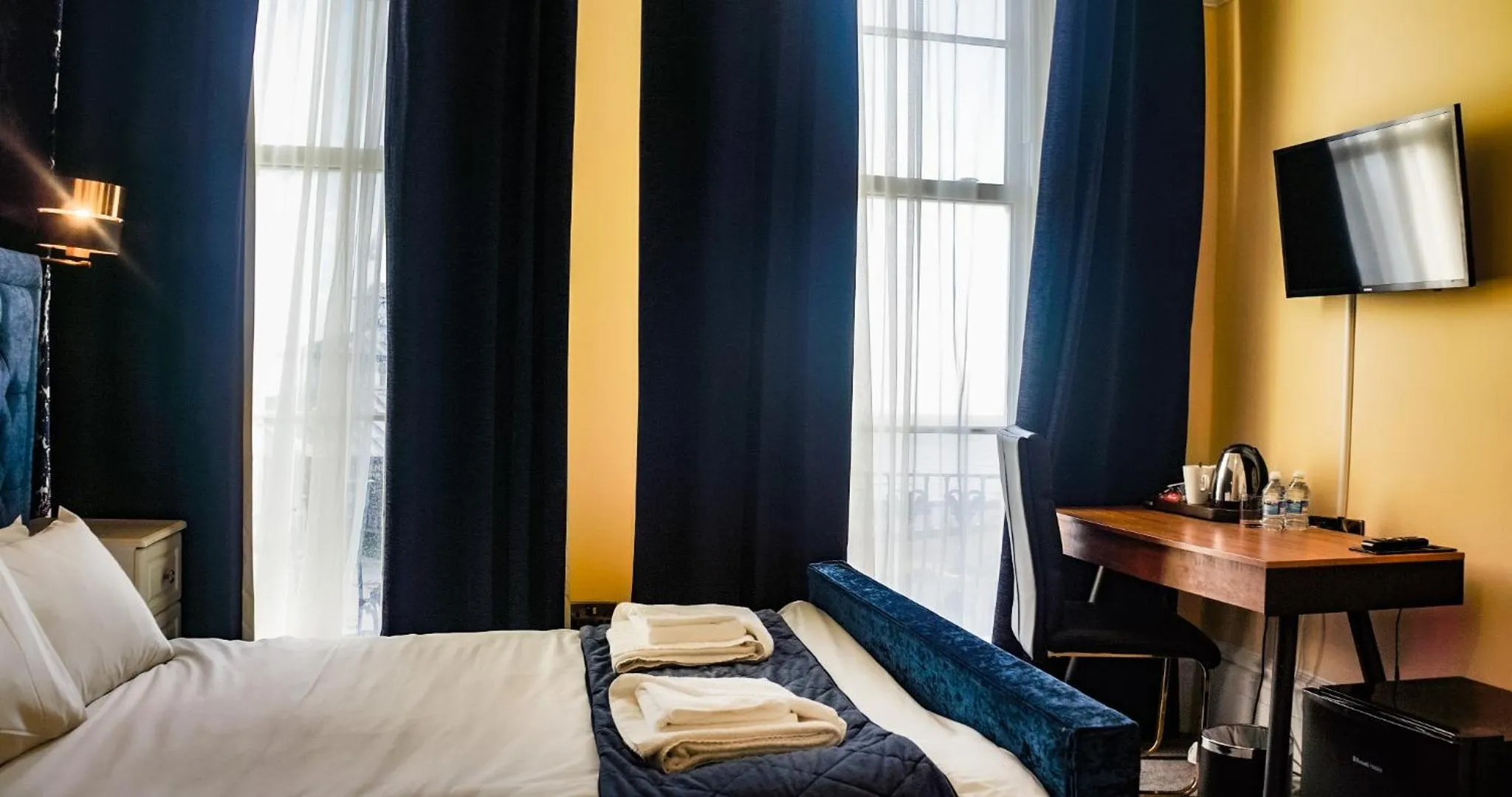 Bedroom, Bed in The Pier Hotel