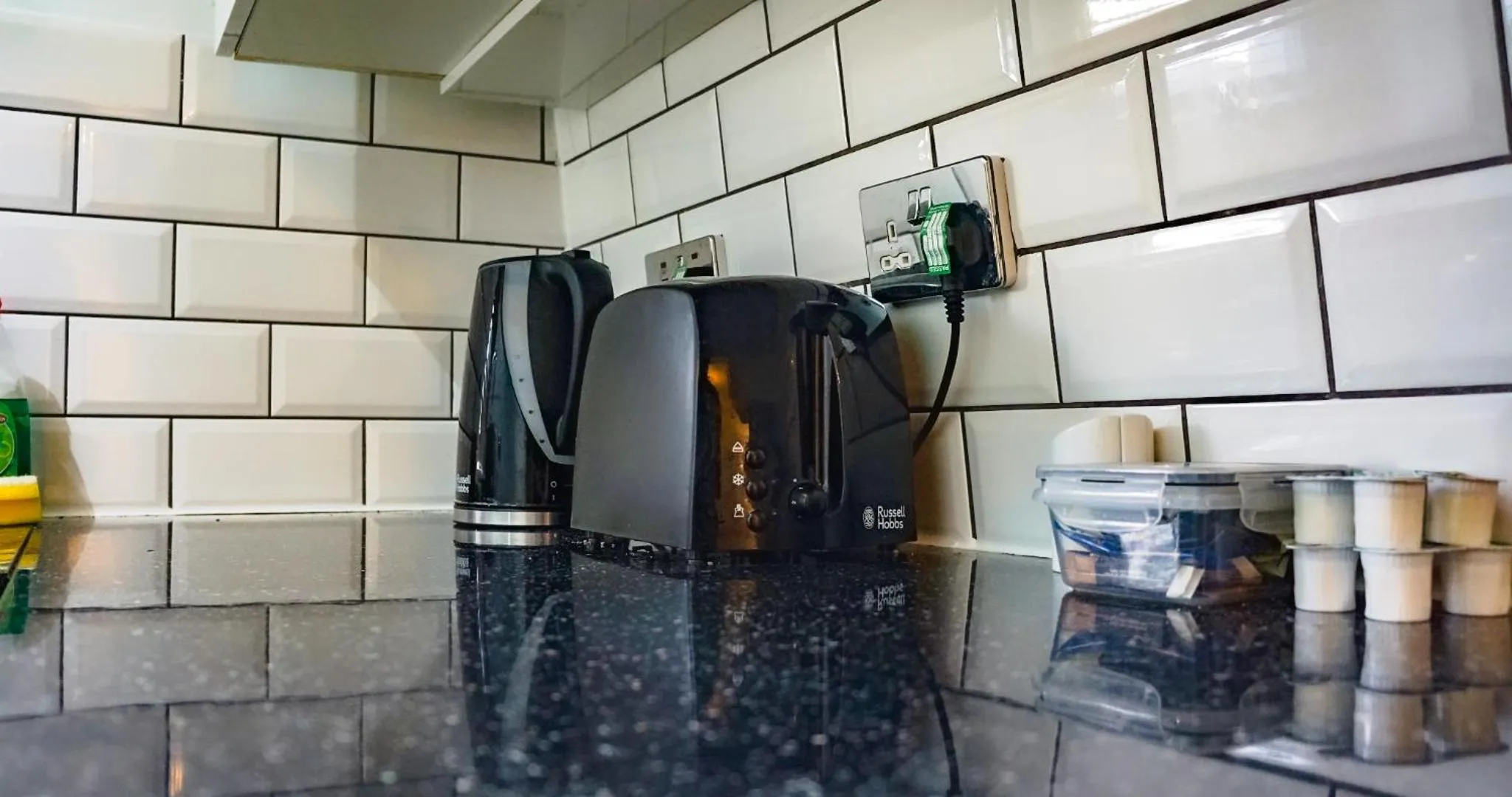 Kitchen or kitchenette in The Pier Hotel