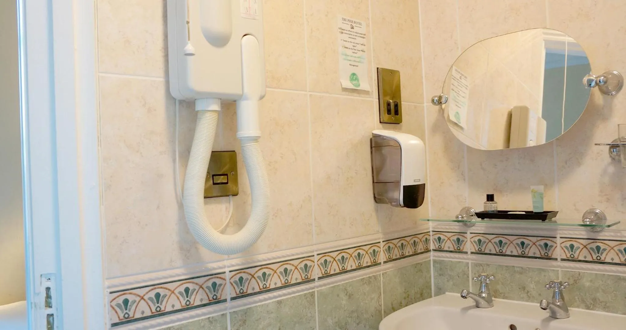 Toilet in The Pier Hotel