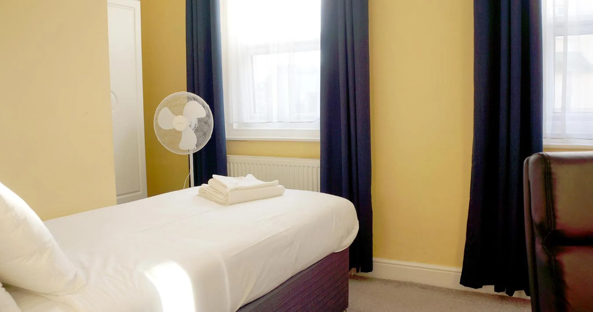 Bedroom, Bed in The Pier Hotel