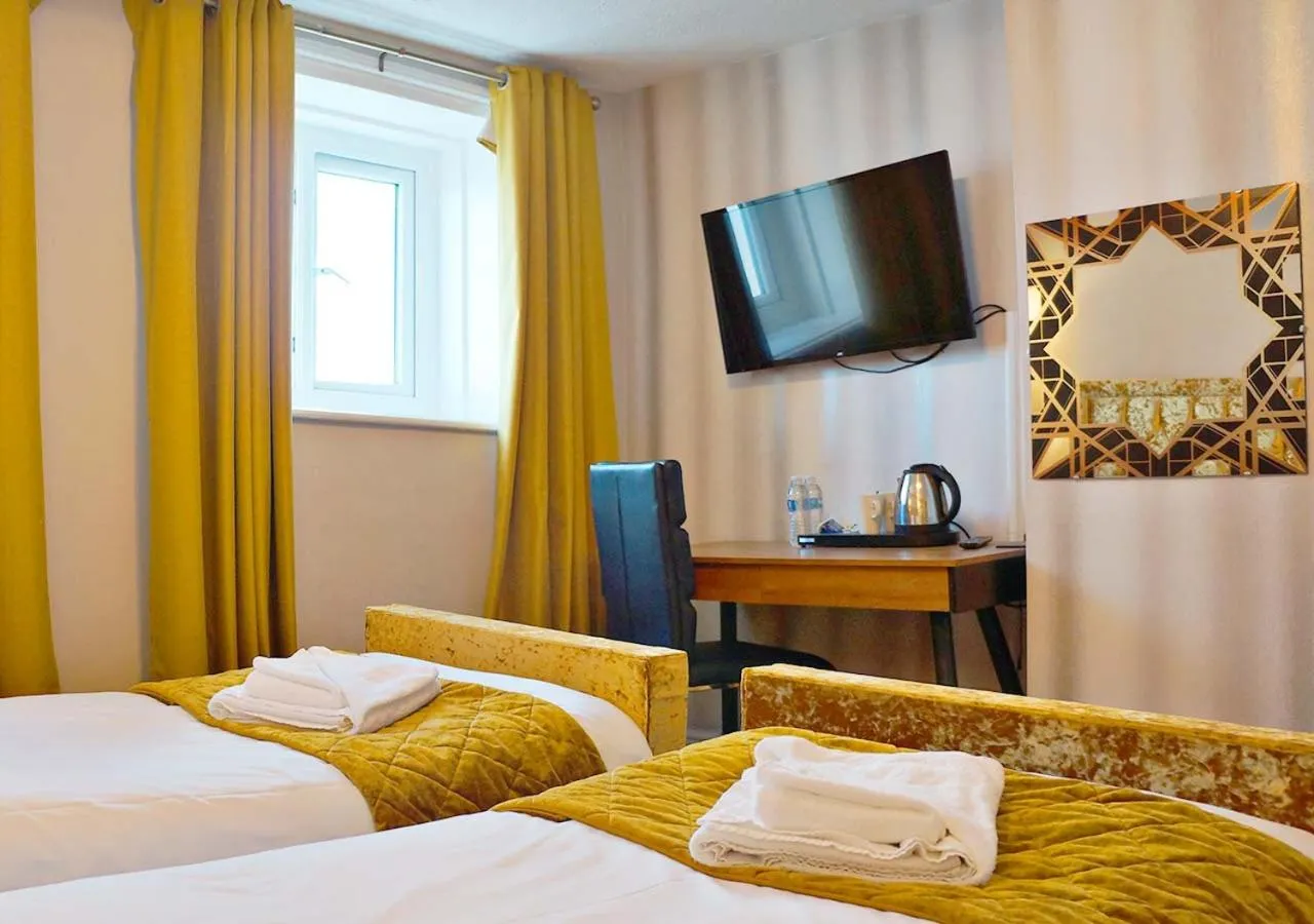 Bedroom, Bed in The Pier Hotel