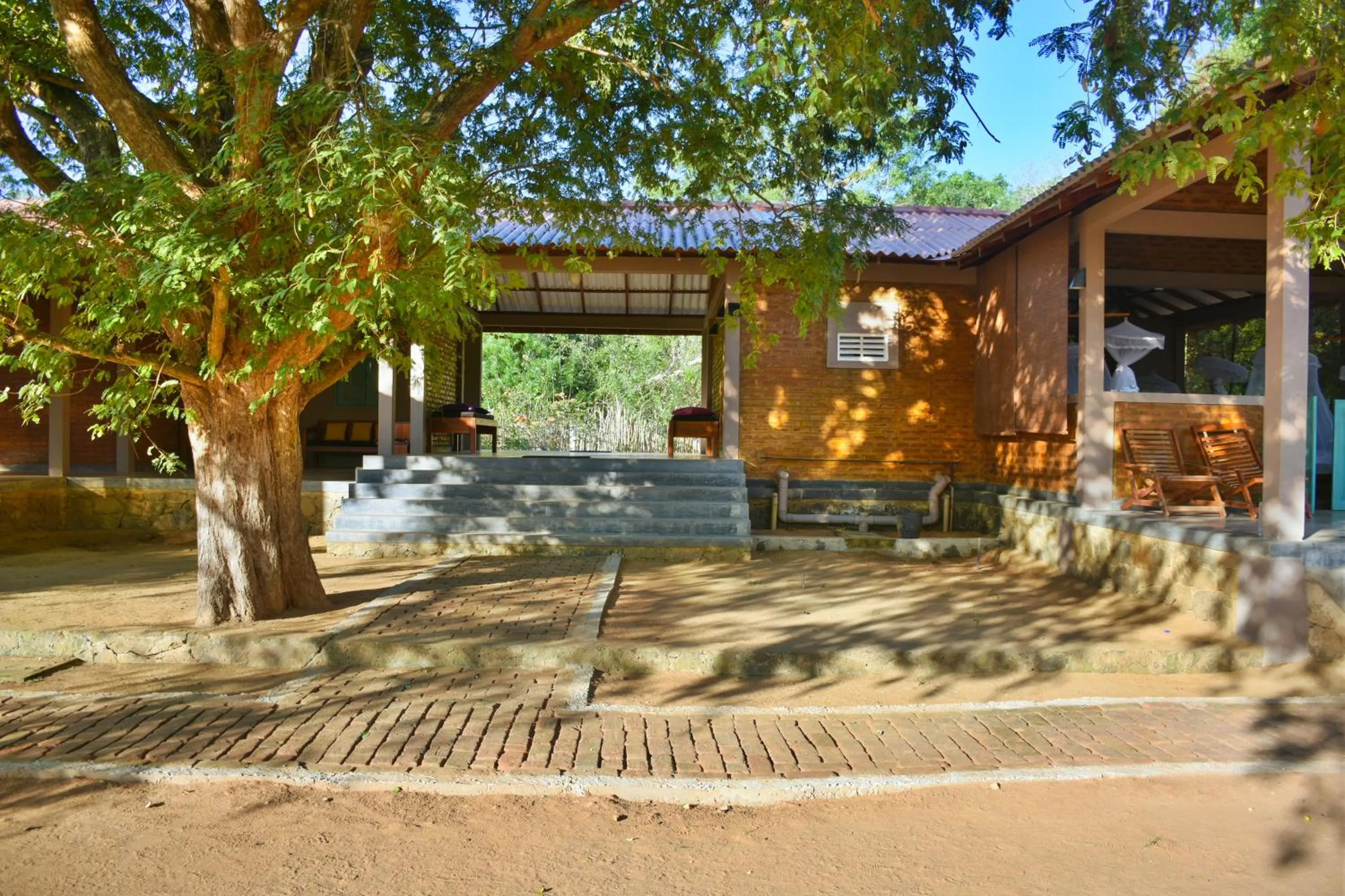 Property building in Hide Yala