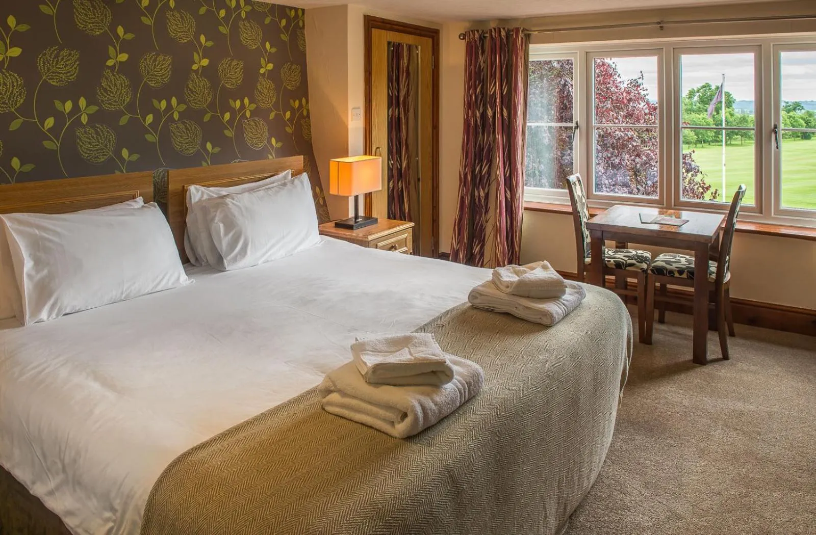 Bed in The Stratford Park Hotel & Golf Club