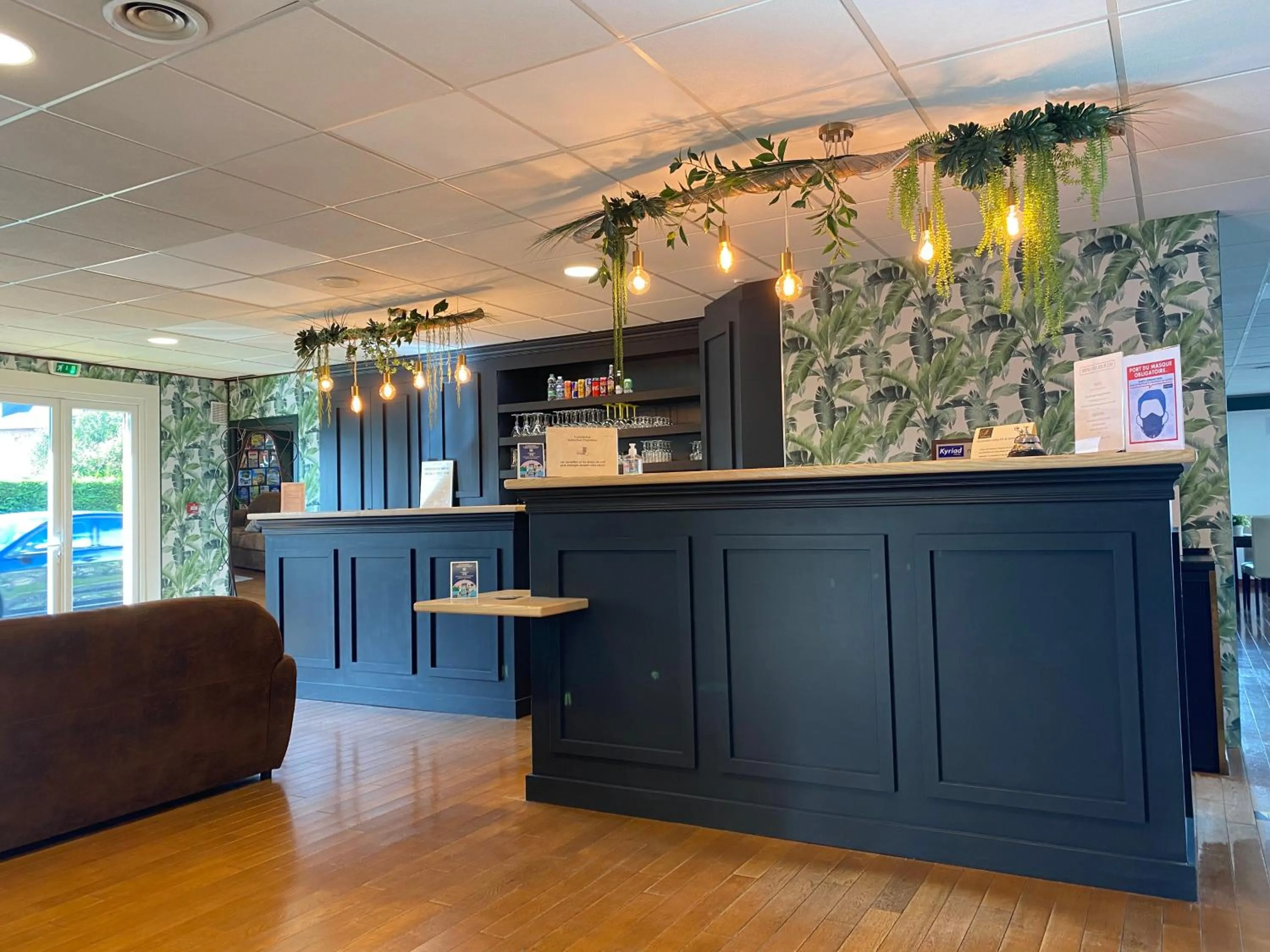 Lobby or reception in SHELDER Hôtel - CHERBOURG EN COTENTIN - Equeurdreville