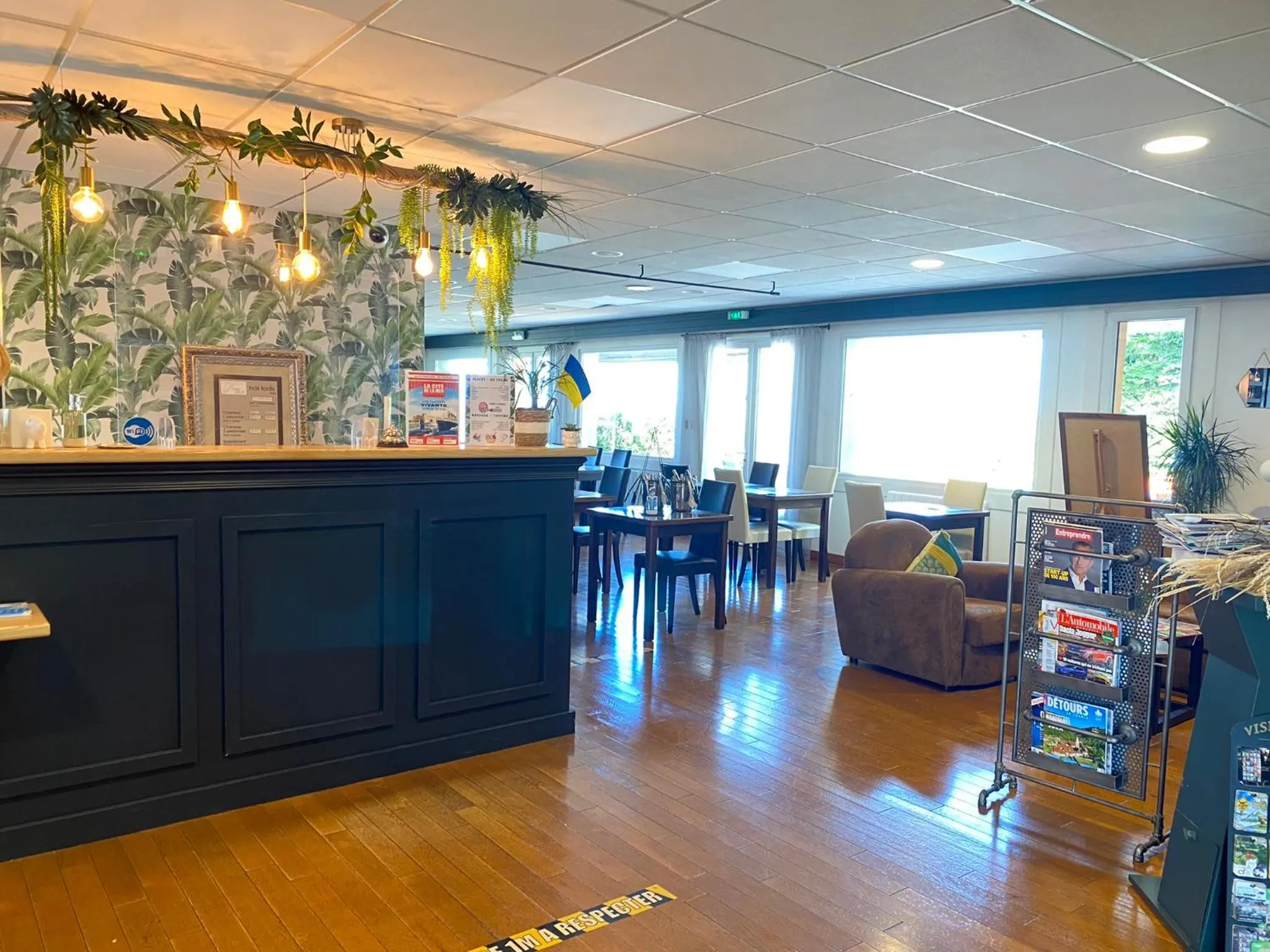 Lobby or reception in SHELDER Hôtel - CHERBOURG EN COTENTIN - Equeurdreville