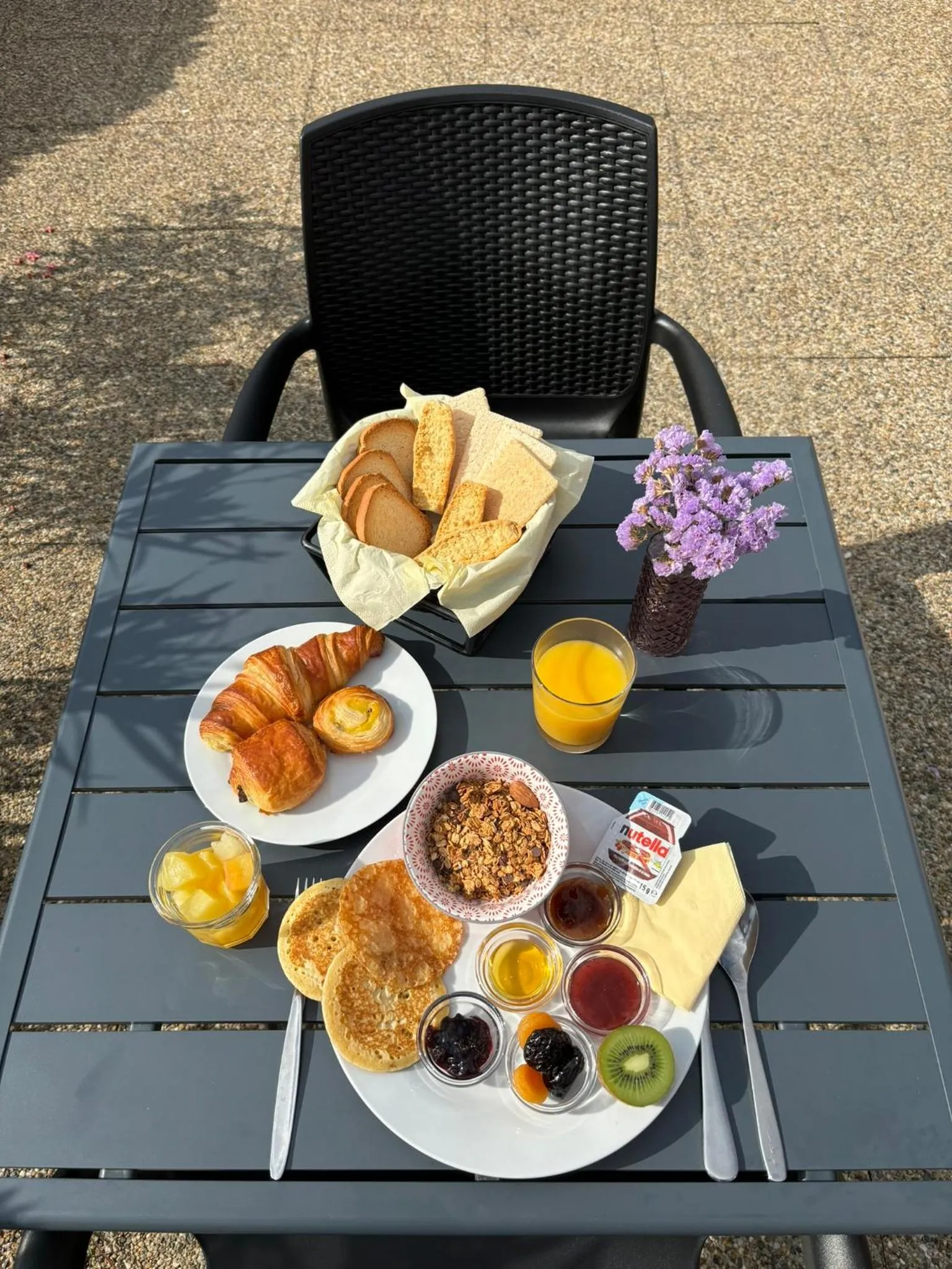 Breakfast in Kyriad Bordeaux Lormont