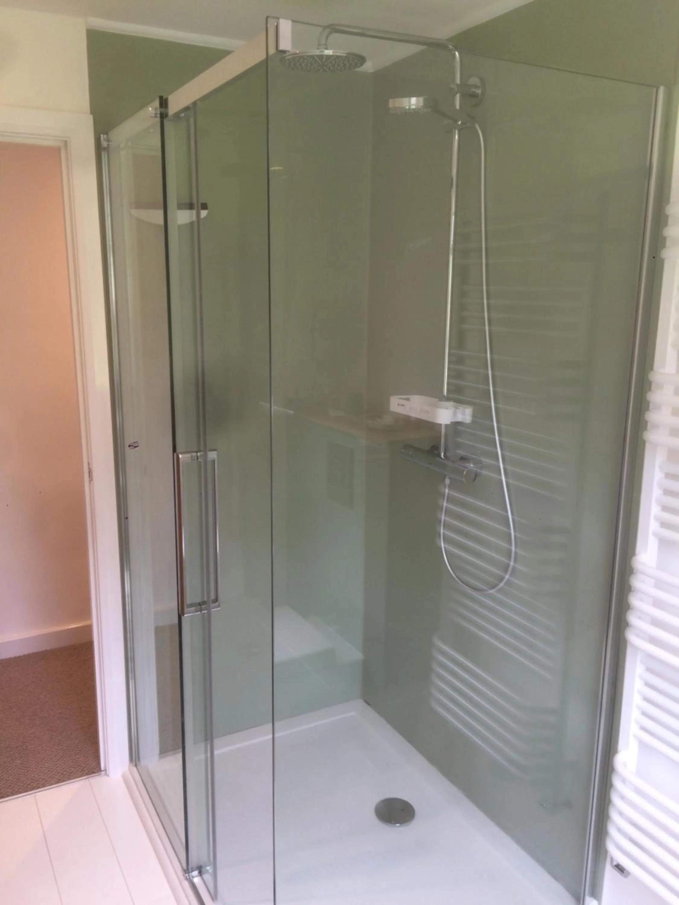 Bathroom in West Lodge B&B