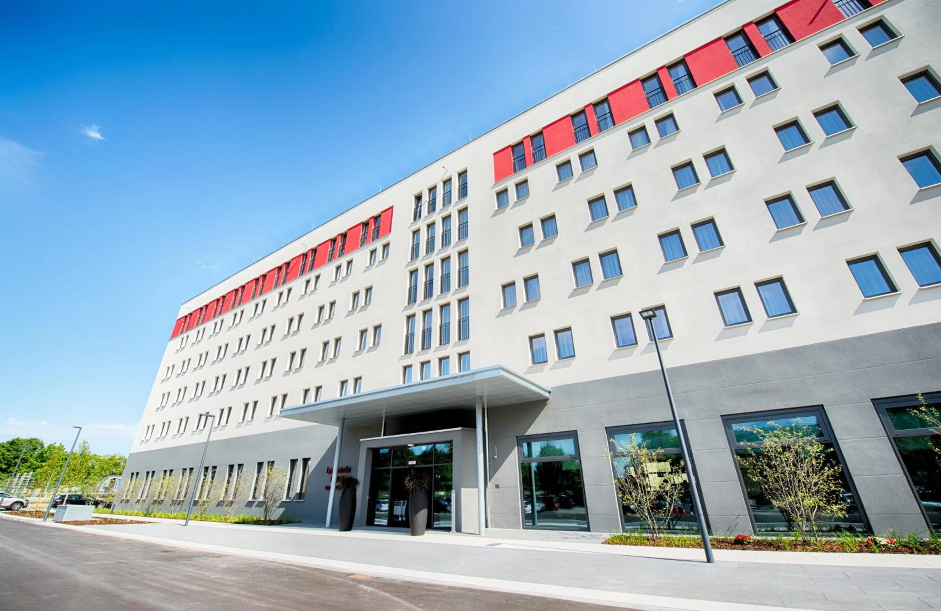 Property building in Leonardo Hotel Munich City East