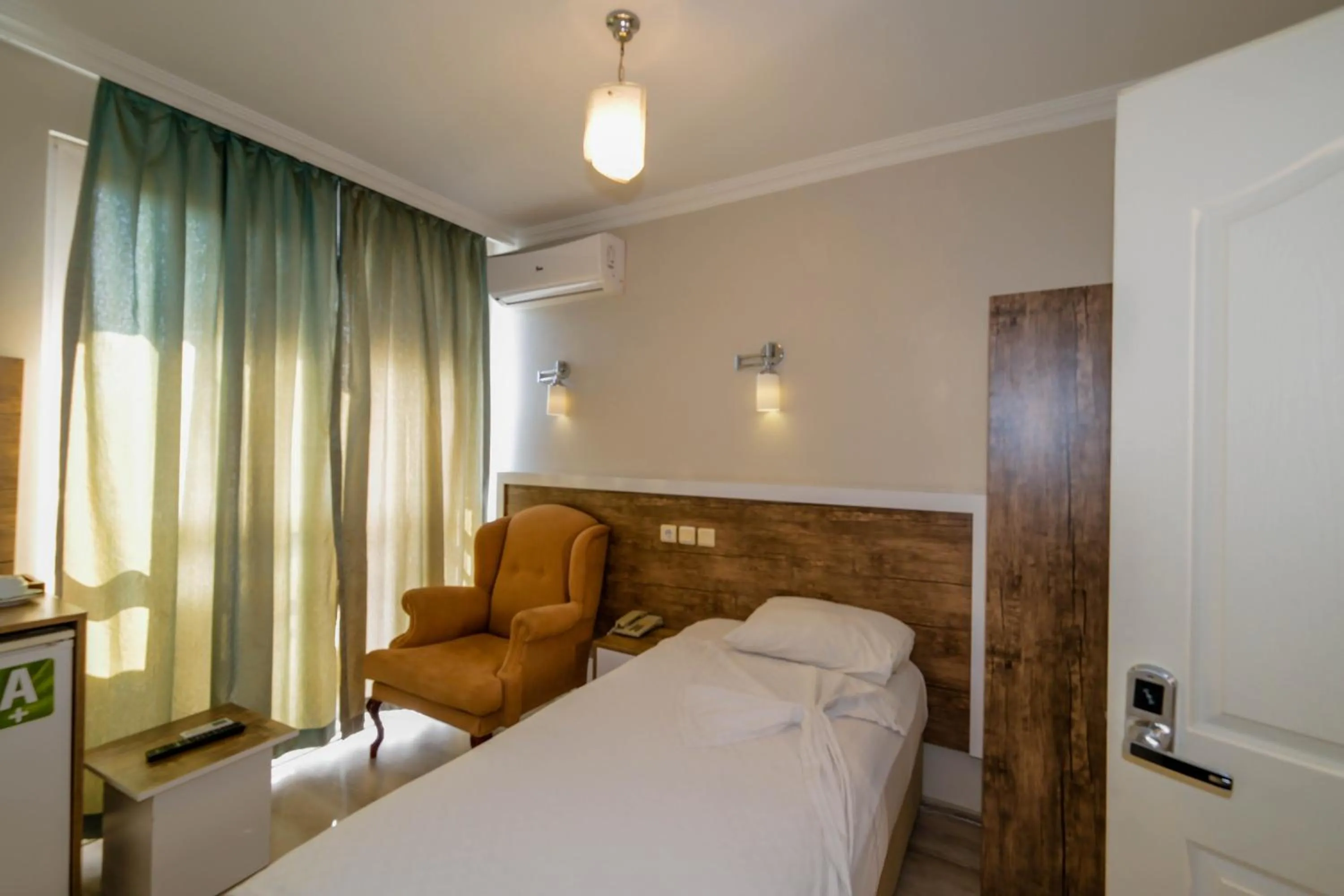 Bed in Cleopatra King Apart