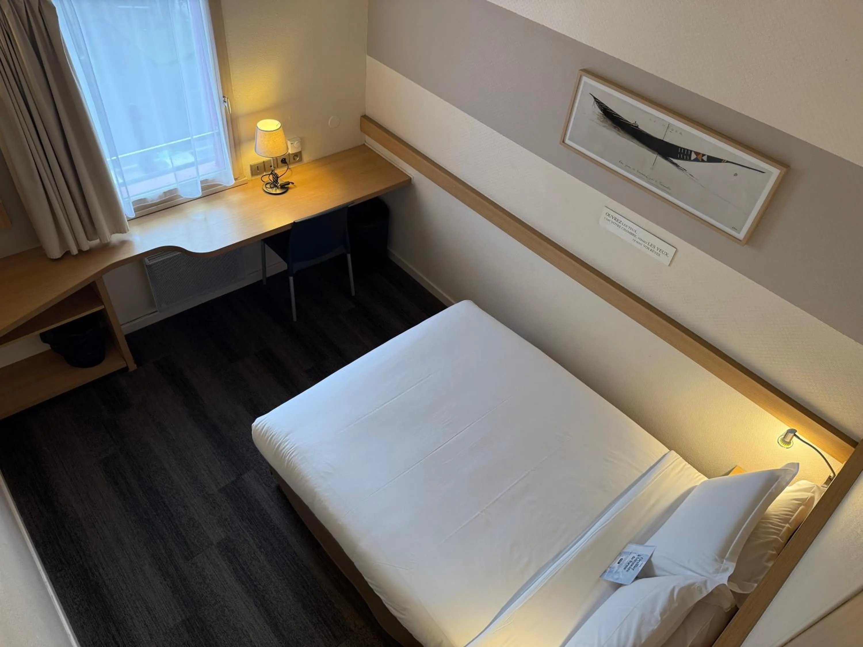 Bed in Kyriad Rennes Sud - Cesson Chantepie