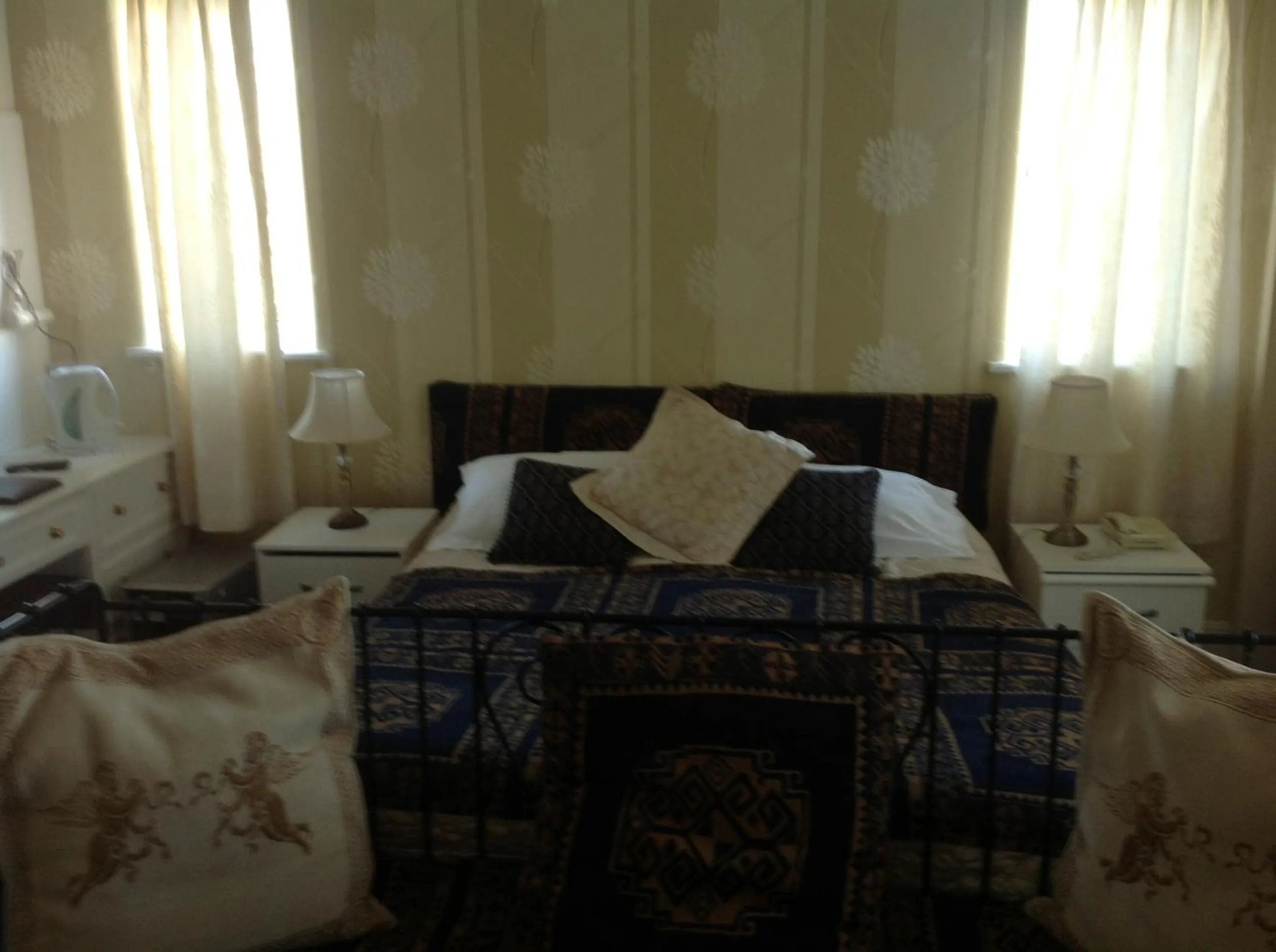 Photo of the whole room, Bed in Balmoral Lodge Hotel