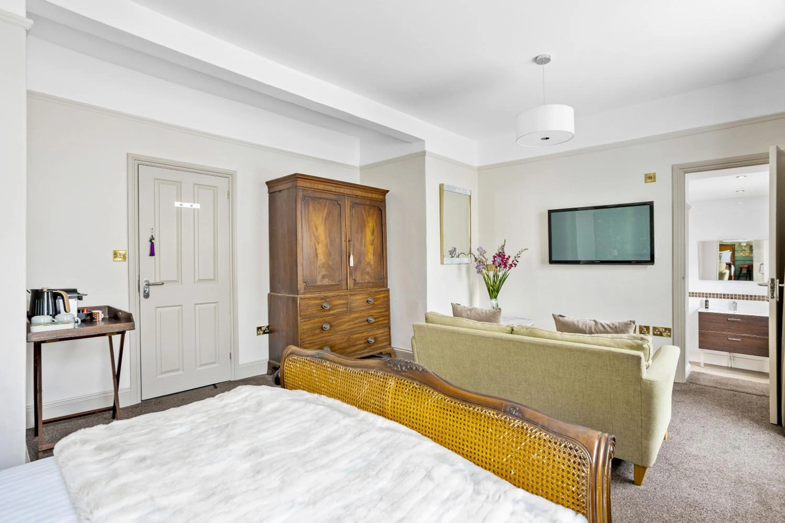 Bedroom, Bed in The Torcroft