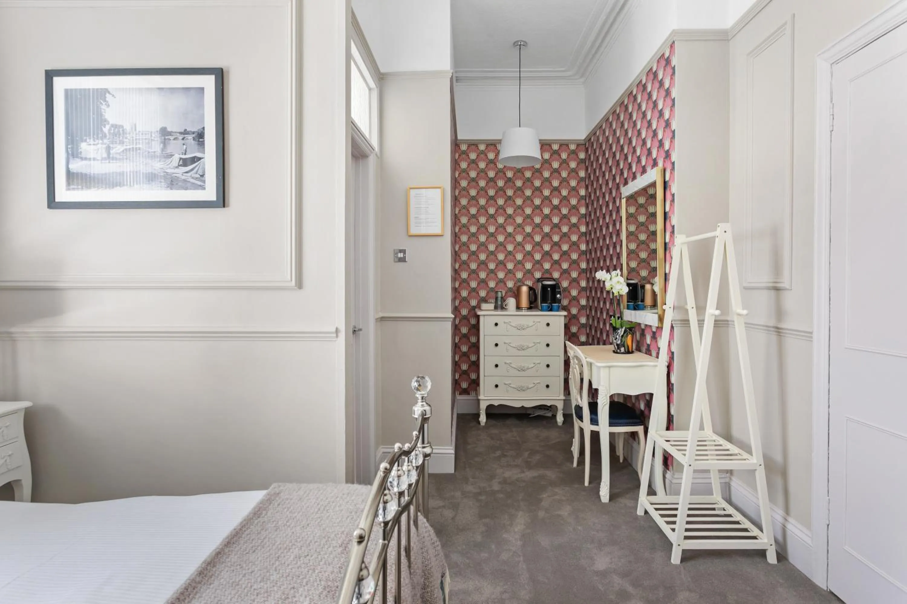 Bedroom, Bed in The Torcroft