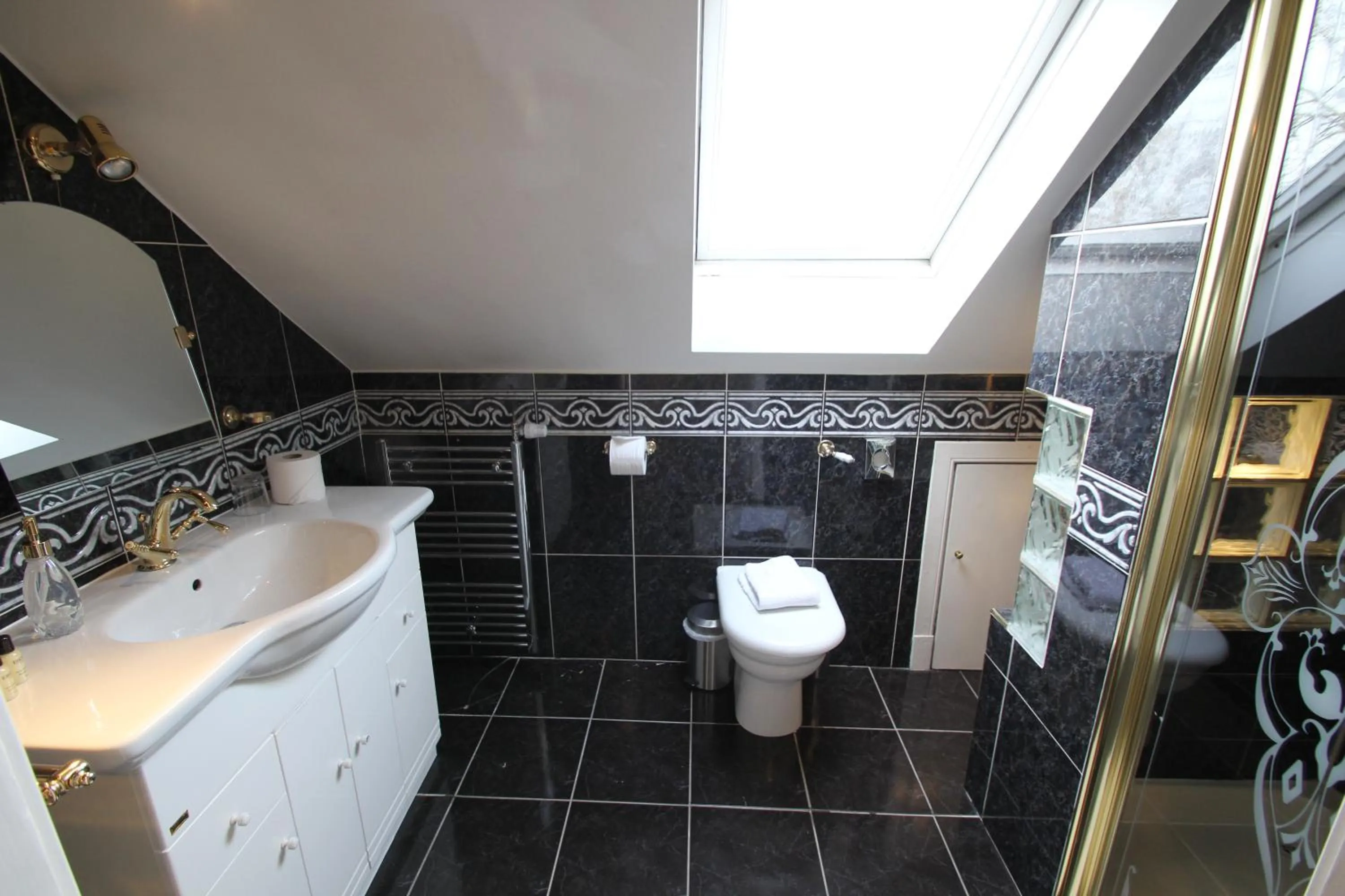 Bathroom in The Sandaig