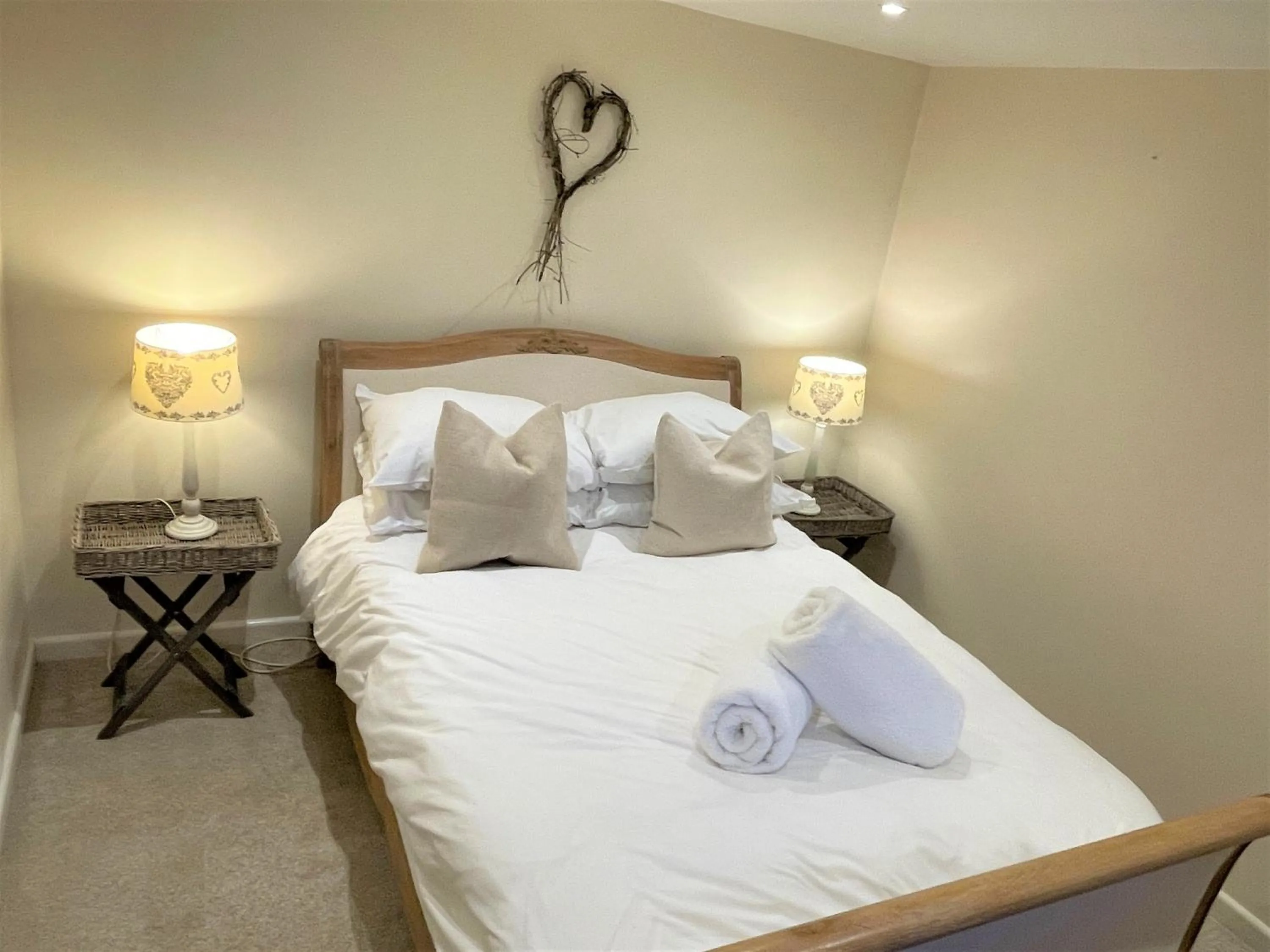 Bed in Bridge Farm Holiday Cottages