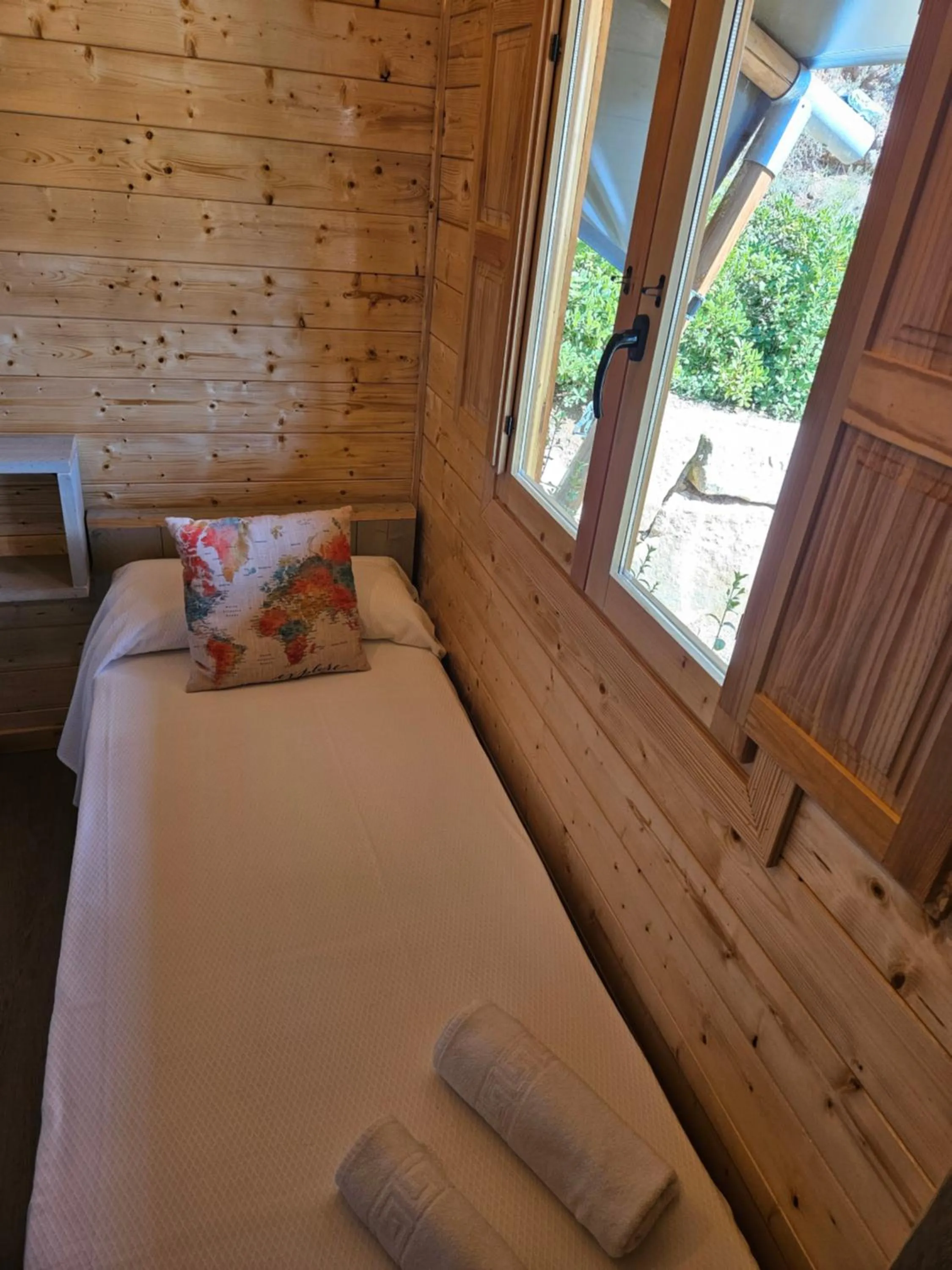 Bed in Camping La Ribera Salada