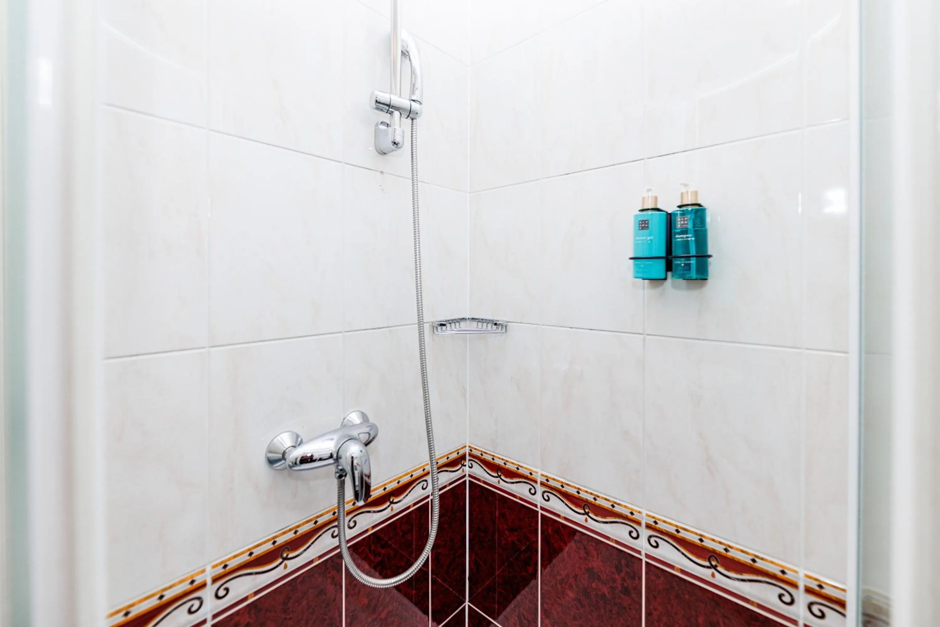 Shower in Hotel Savoy