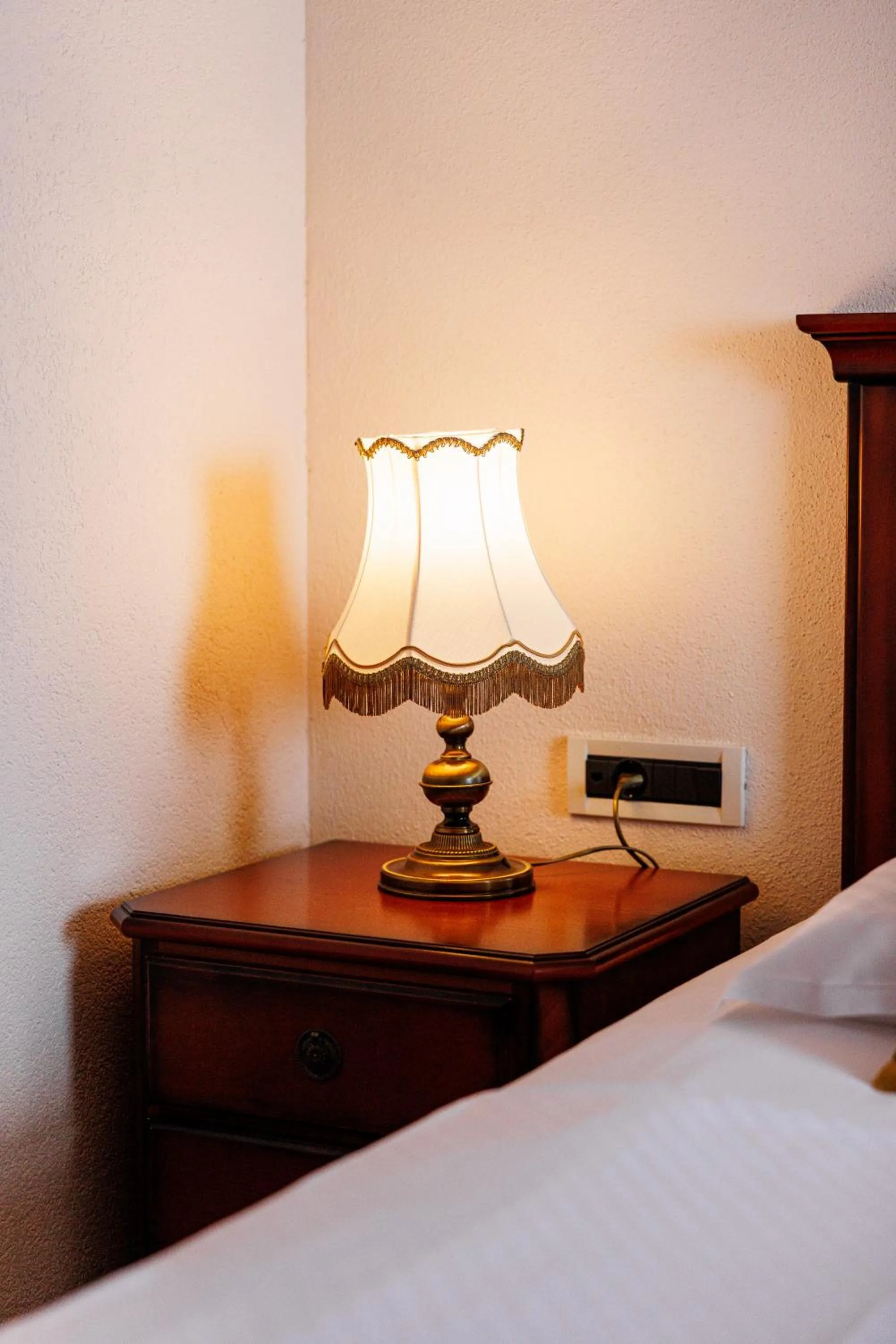 Photo of the whole room, Bed in Hotel Savoy