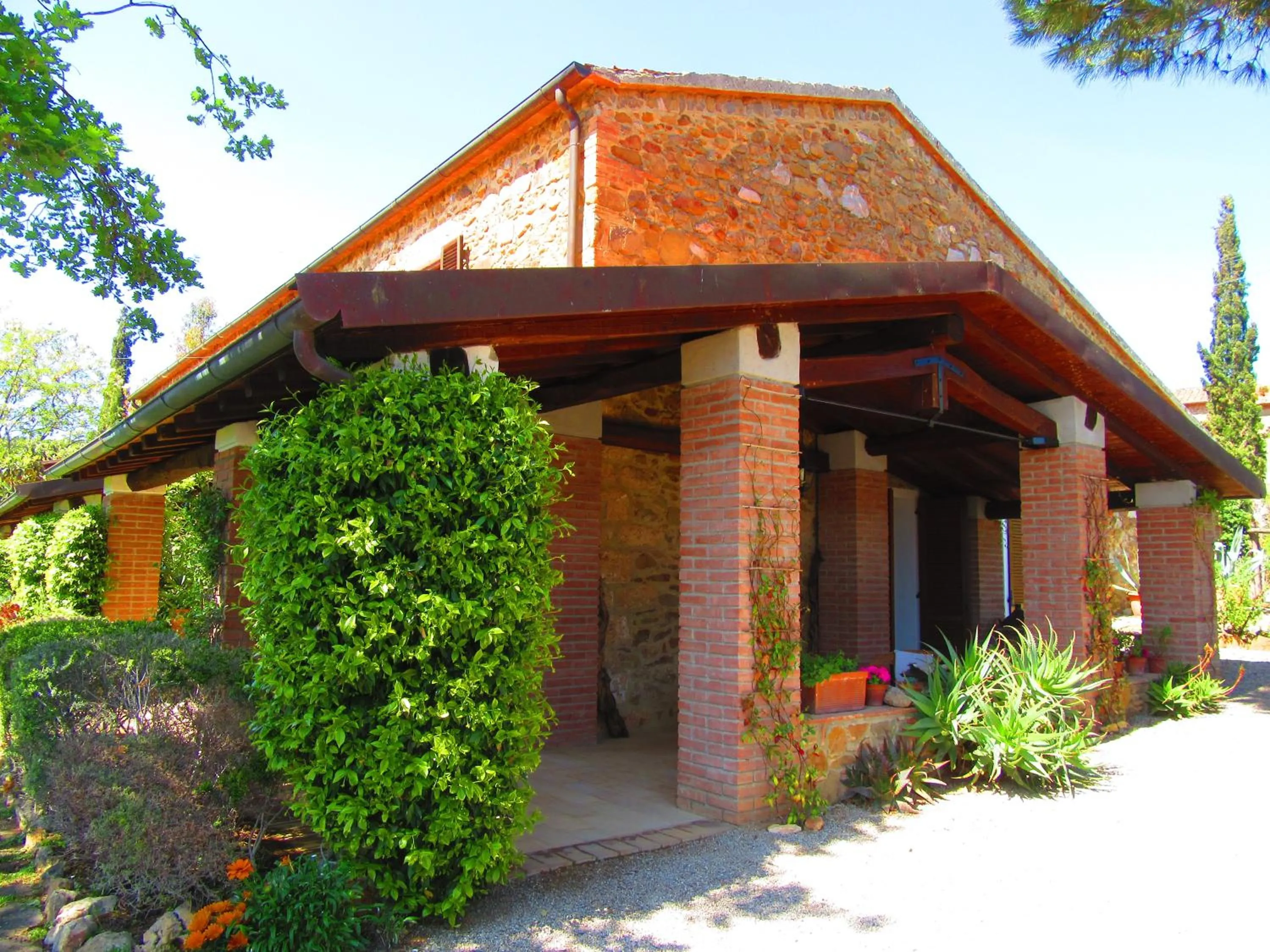 Garden in Agriturismo Serignano alle Rocchette