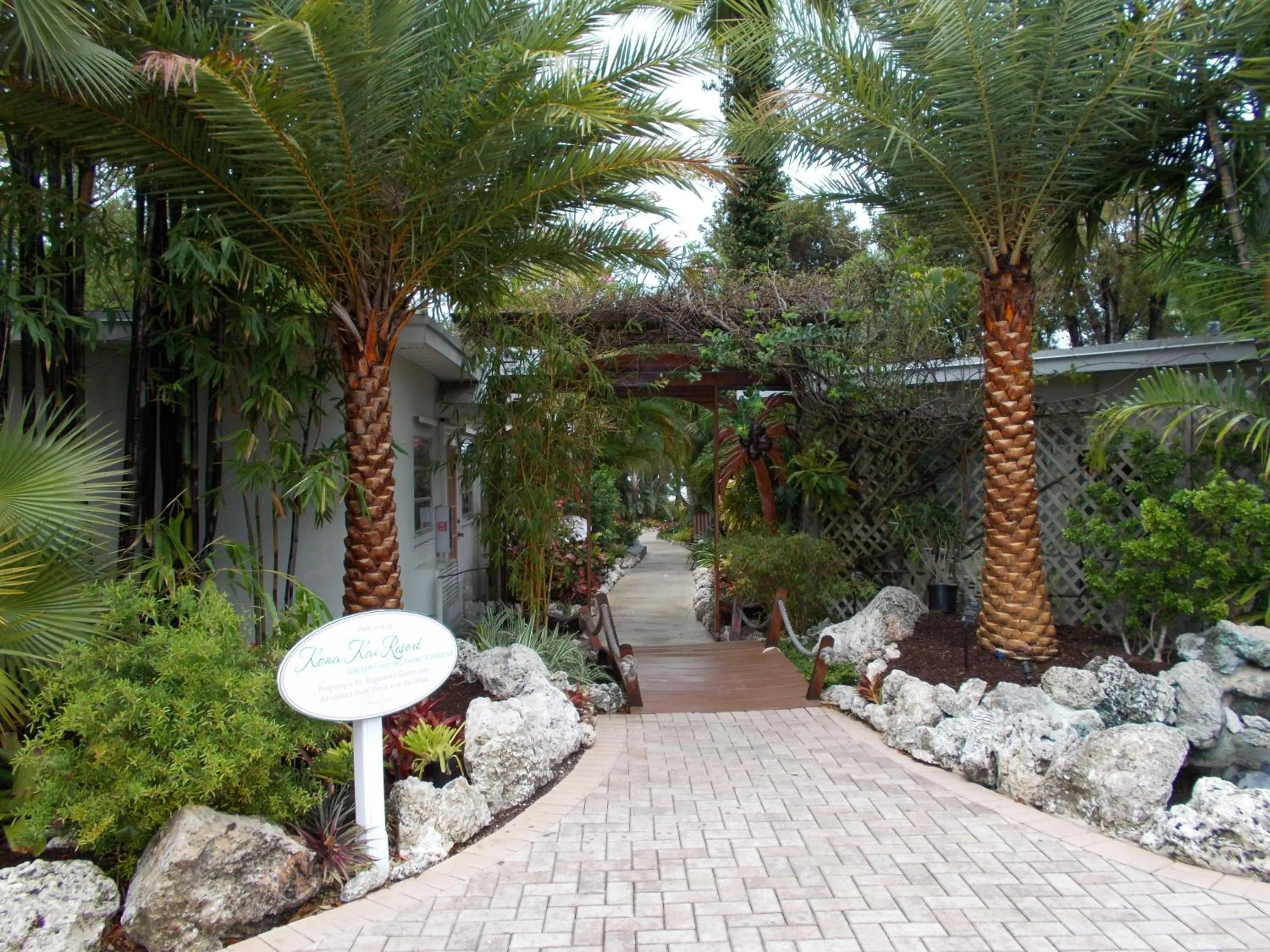 Kona Kai Resort and Gallery